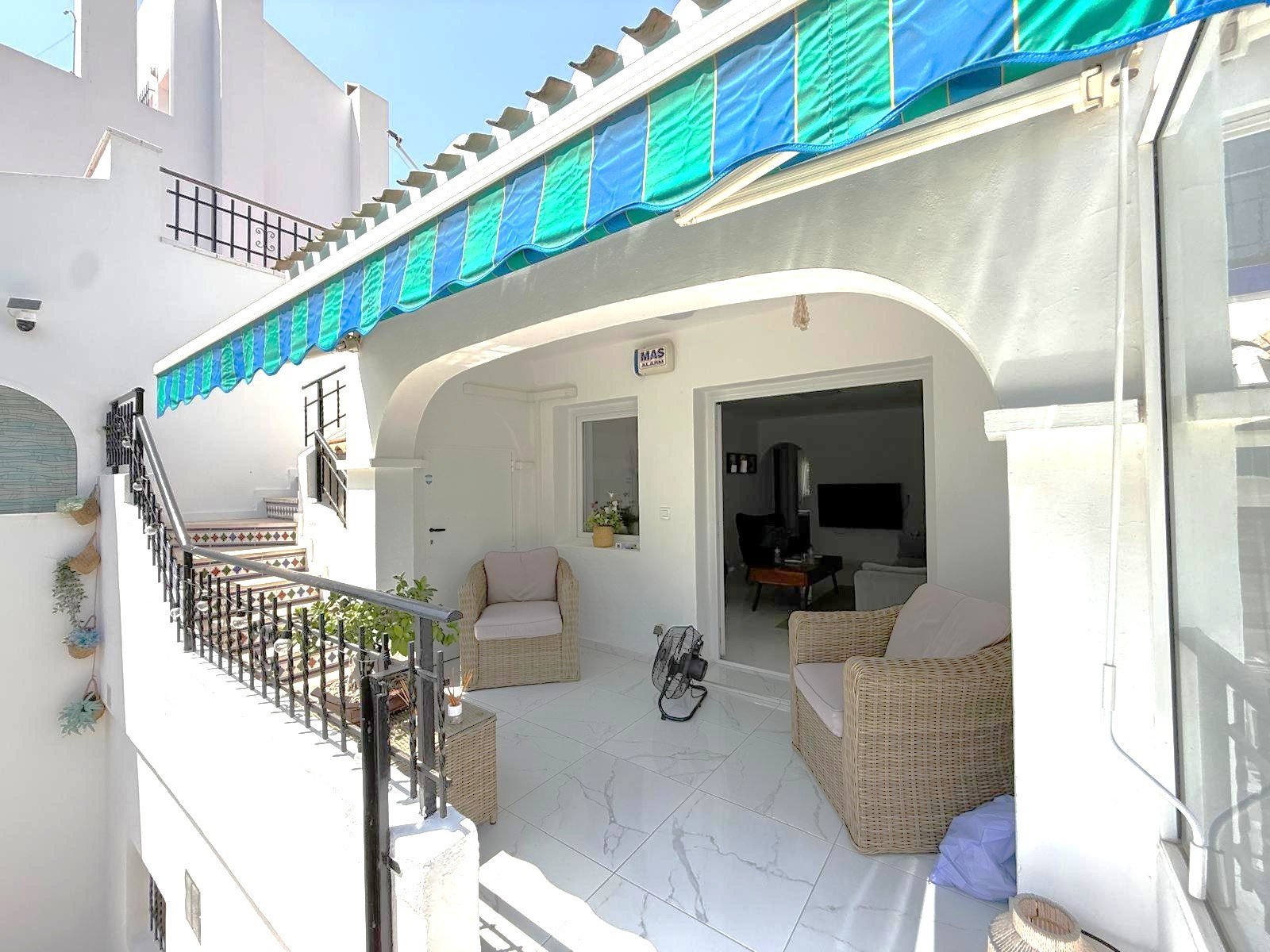 South facing fully refurbished townhouse with self-contained under build overlooking the picturesque communal streams and ponds and landscaped garde