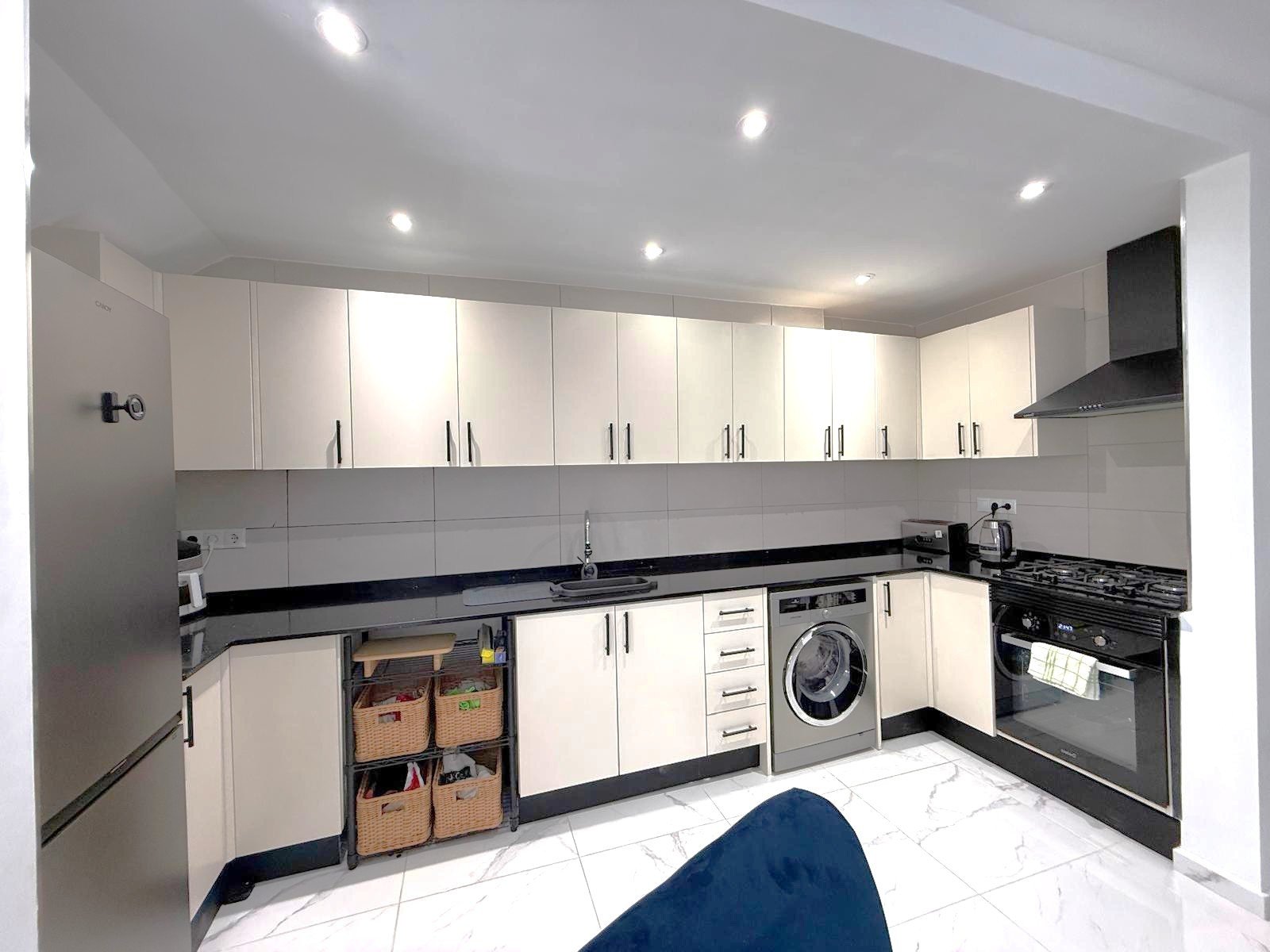 South facing fully refurbished townhouse with self-contained under build overlooking the picturesque communal streams and ponds and landscaped garde