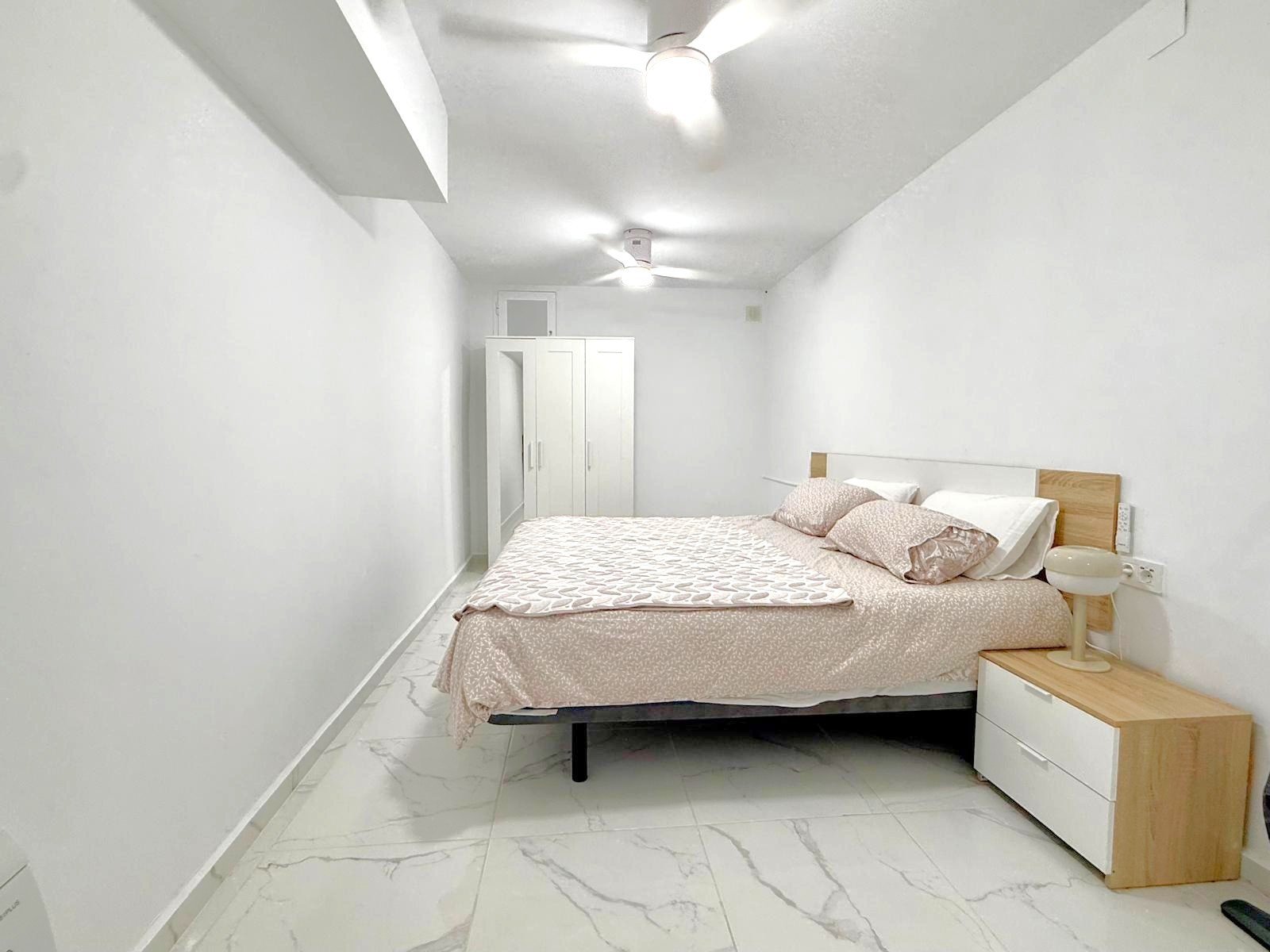 South facing fully refurbished townhouse with self-contained under build overlooking the picturesque communal streams and ponds and landscaped garde