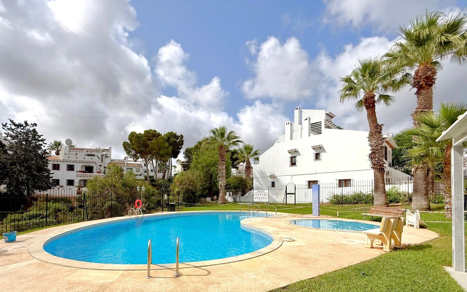 South facing fully refurbished townhouse with self-contained under build overlooking the picturesque communal streams and ponds and landscaped garde