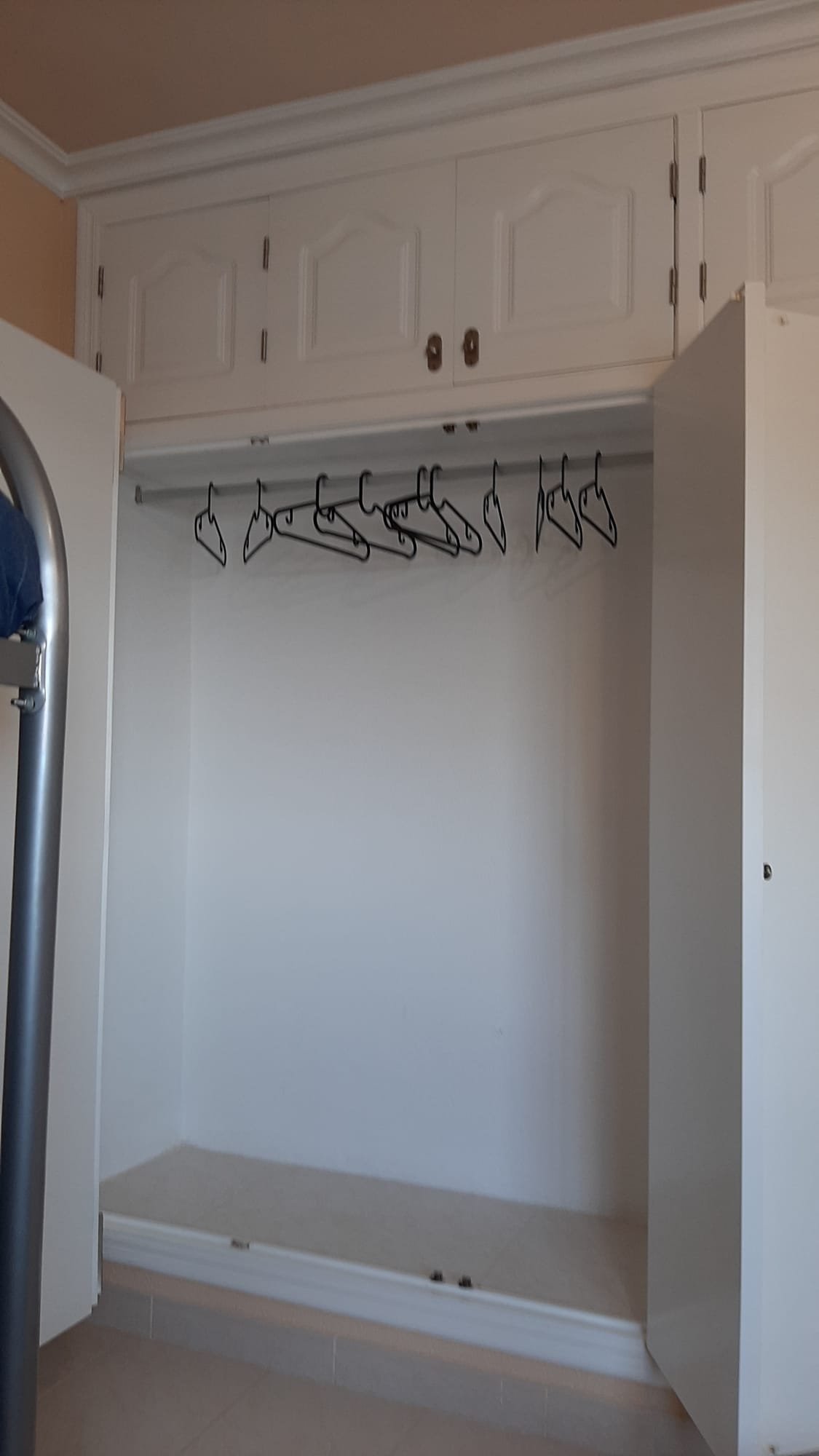 In der charmanten Stadt San Javier gelegen, bietet dieses Reihenhaus ein einzigartiges Wohnerlebnis mit Meerblick. Es wurde für diejenigen entworfen,