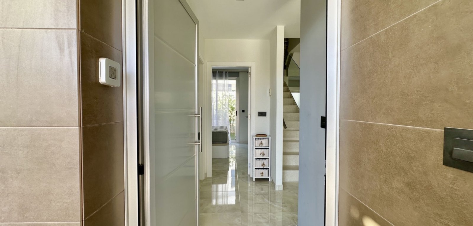 


Entdecken Sie dieses gepflegte freistehende Haus in der begehrten Gegend Lomas de Cabo Roig /