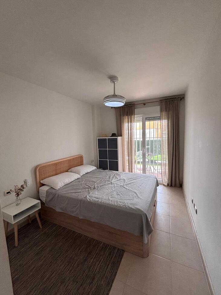 Beautifully presented throughout, this spacious 2-bedroom, 2-bathroom ground floor apartment offers comfortable, modern living with fantastic outdoo