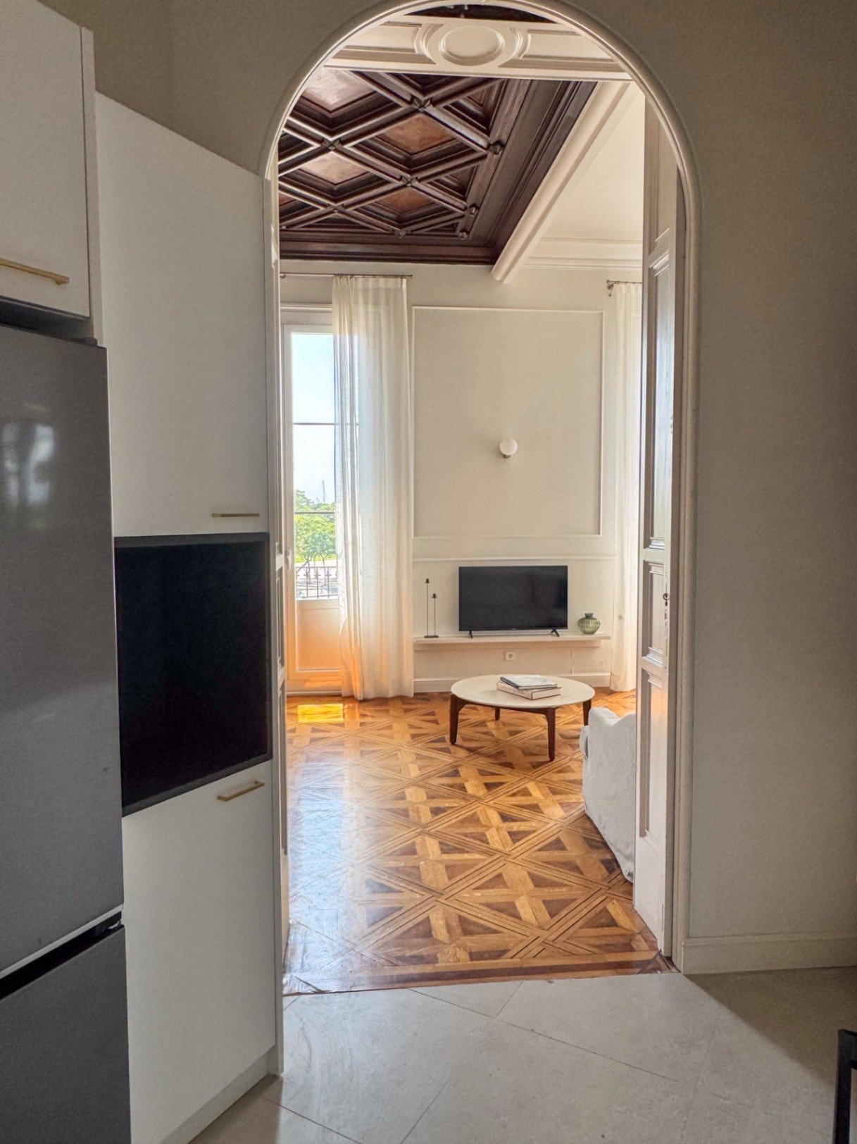 Einige Apartments könnten überall sein. BCN 1840 könnte nur in Barcelona sein. In einer außergewöhnlichen Lage im Herzen der Stadt, nur wenige Sch