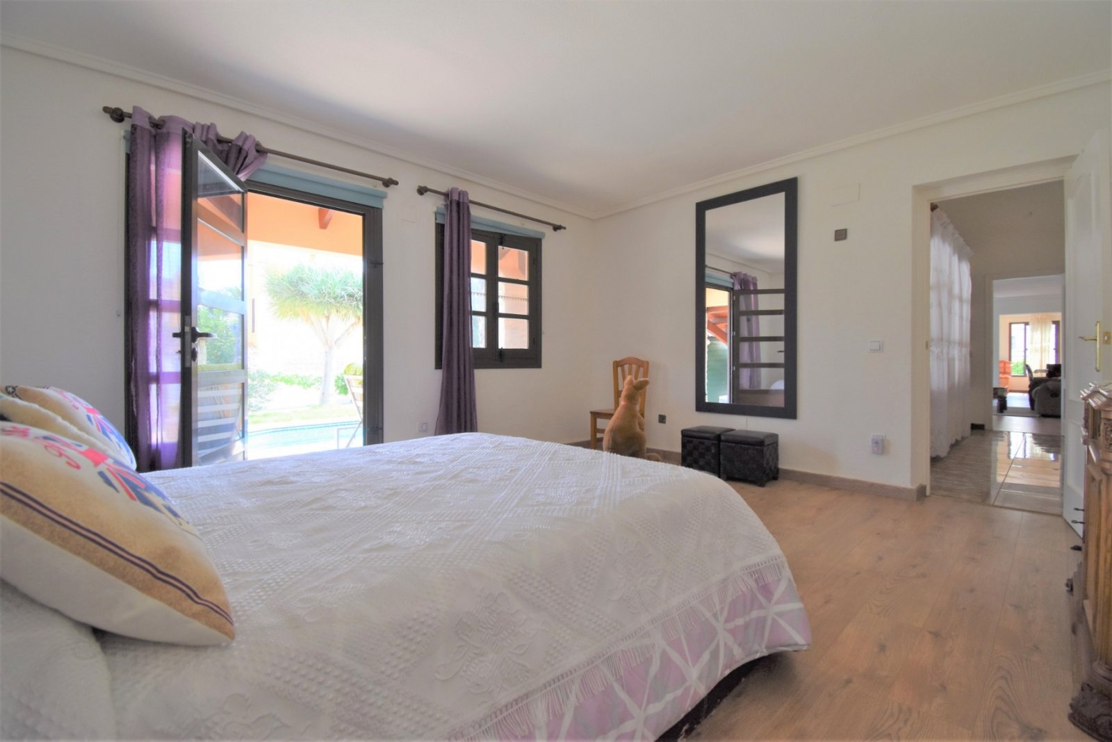 This South Facing, Absolutely Stunning, Four Bedroom, Detached Villa in Villamartin, is located just a couple of minutes drive from the Villamartin
