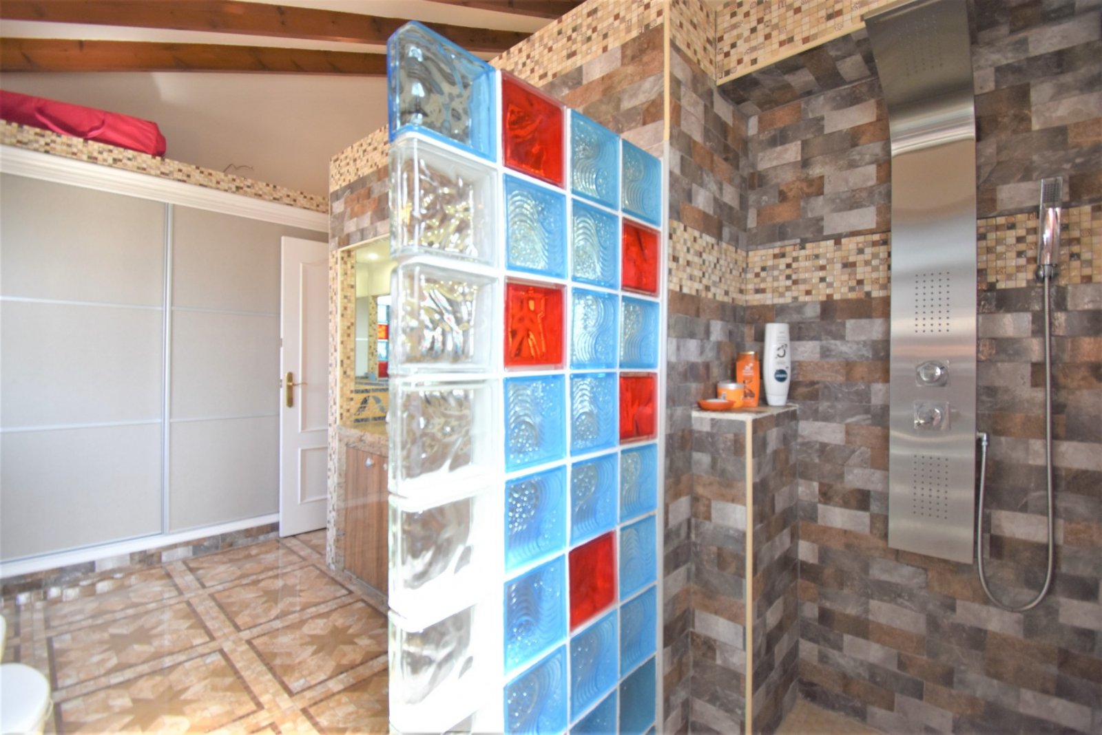 This South Facing, Absolutely Stunning, Four Bedroom, Detached Villa in Villamartin, is located just a couple of minutes drive from the Villamartin