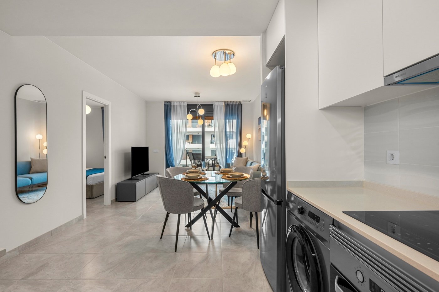 Exklusive, 2023 erbaute Wohnung im zweiten Stock der renommierten Wohnanlage Aire de TM – die perfekte Wahl für alle, die Komfort, Design und hohe Le