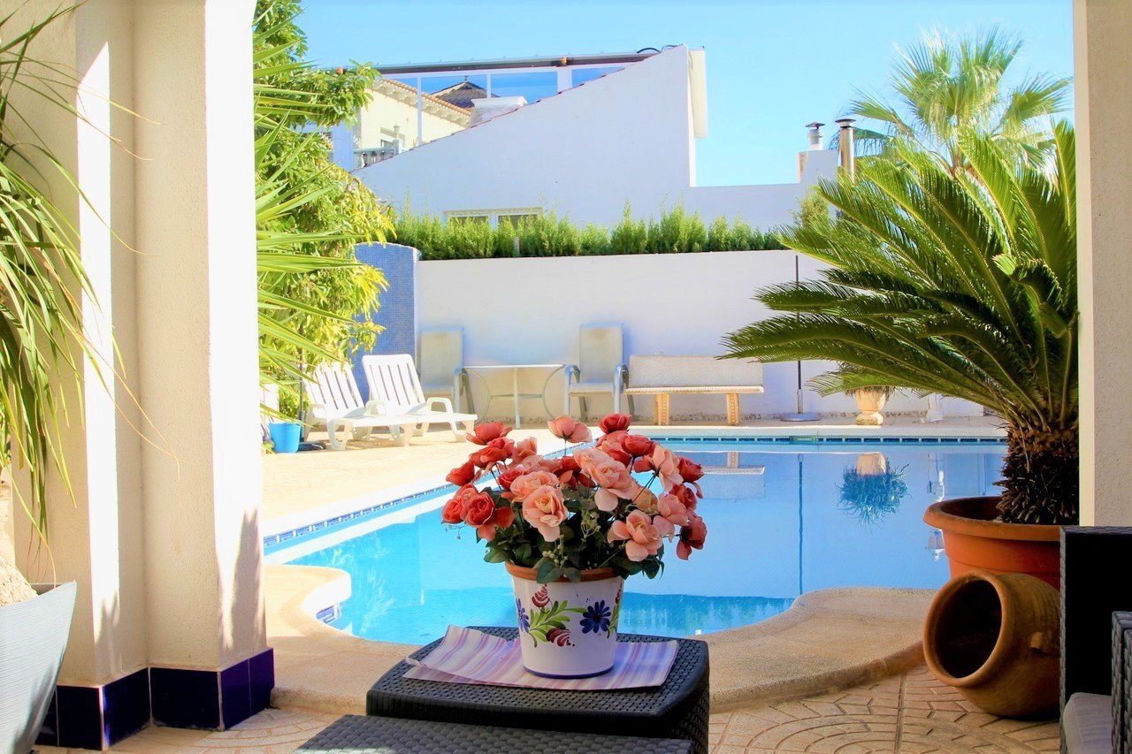   Detached villa with panoramic views
Detached villa with panoramic views over the surrounding area located in Villamartin
The pro