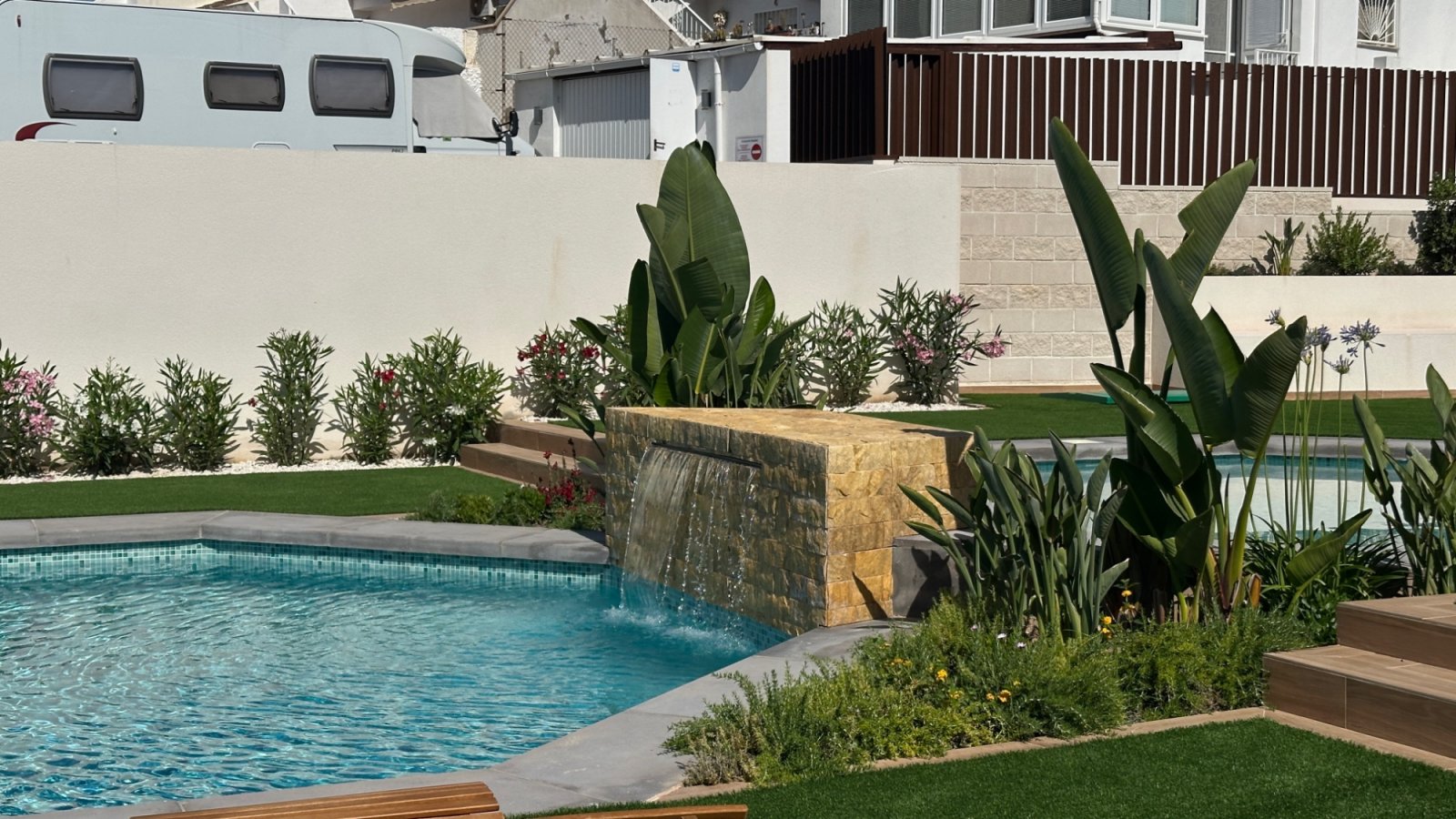  ​Genießen Sie erstklassigen mediterranen Lifestyle in dieser ultramodernen, 2024 erbauten Wohnung in Ciudad Quesada. Das energieeffiziente Objekt bes