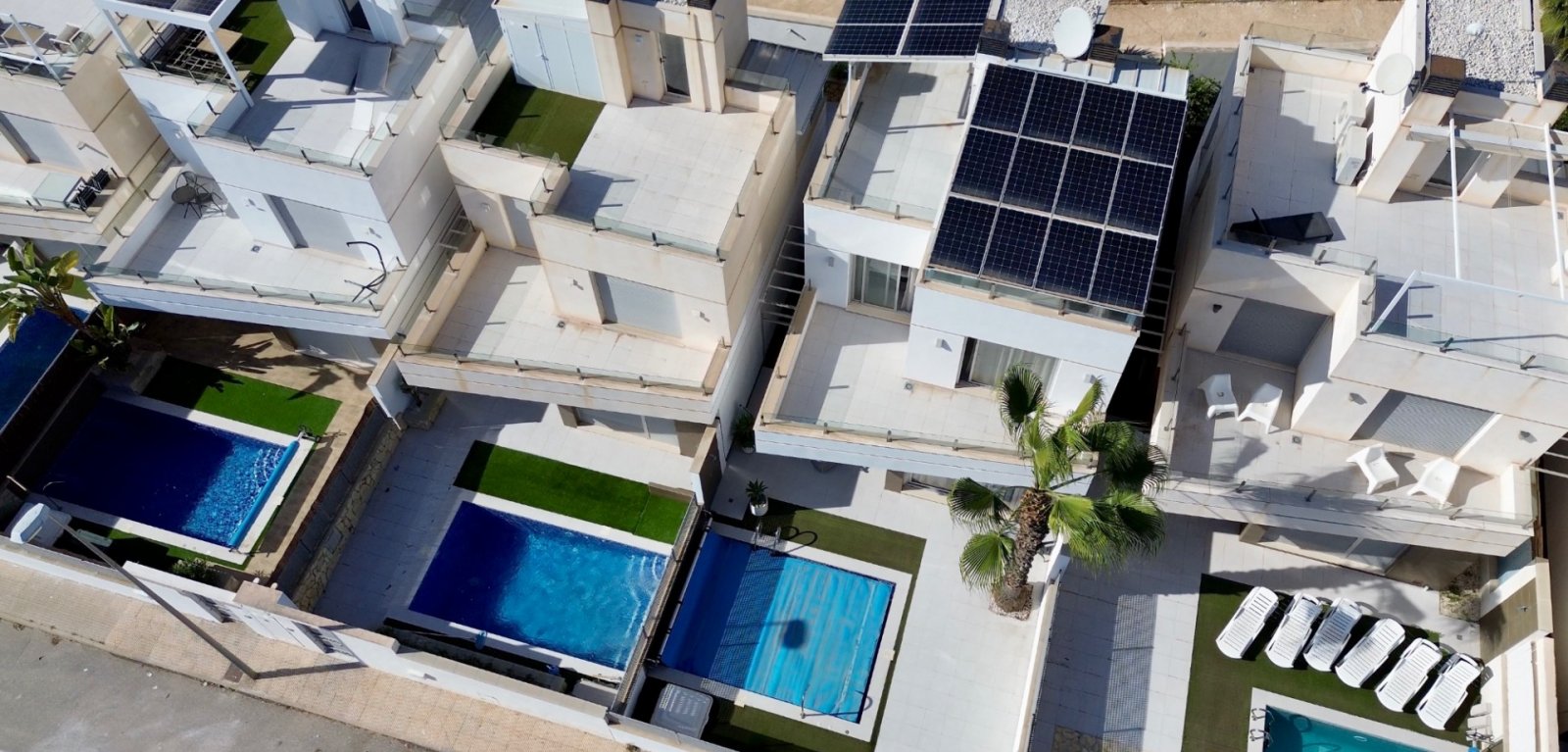  &amp;amp;#13;&amp;amp;#13;&amp;#13;&amp;#13;
Entdecken Sie dieses gepflegte freistehende Haus in der begehrten Gegend Lomas de Cabo Roig / 