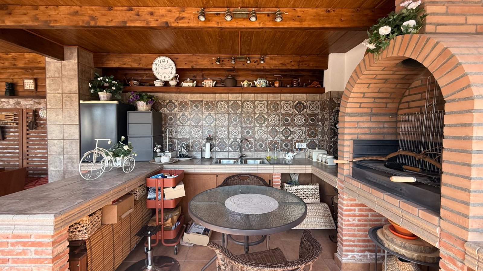 Makellose 7-Schlafzimmer-Villa mit Salzwasserpool in Los Balcones

Entdecken Sie diese außergewöhnliche, komplett renovier