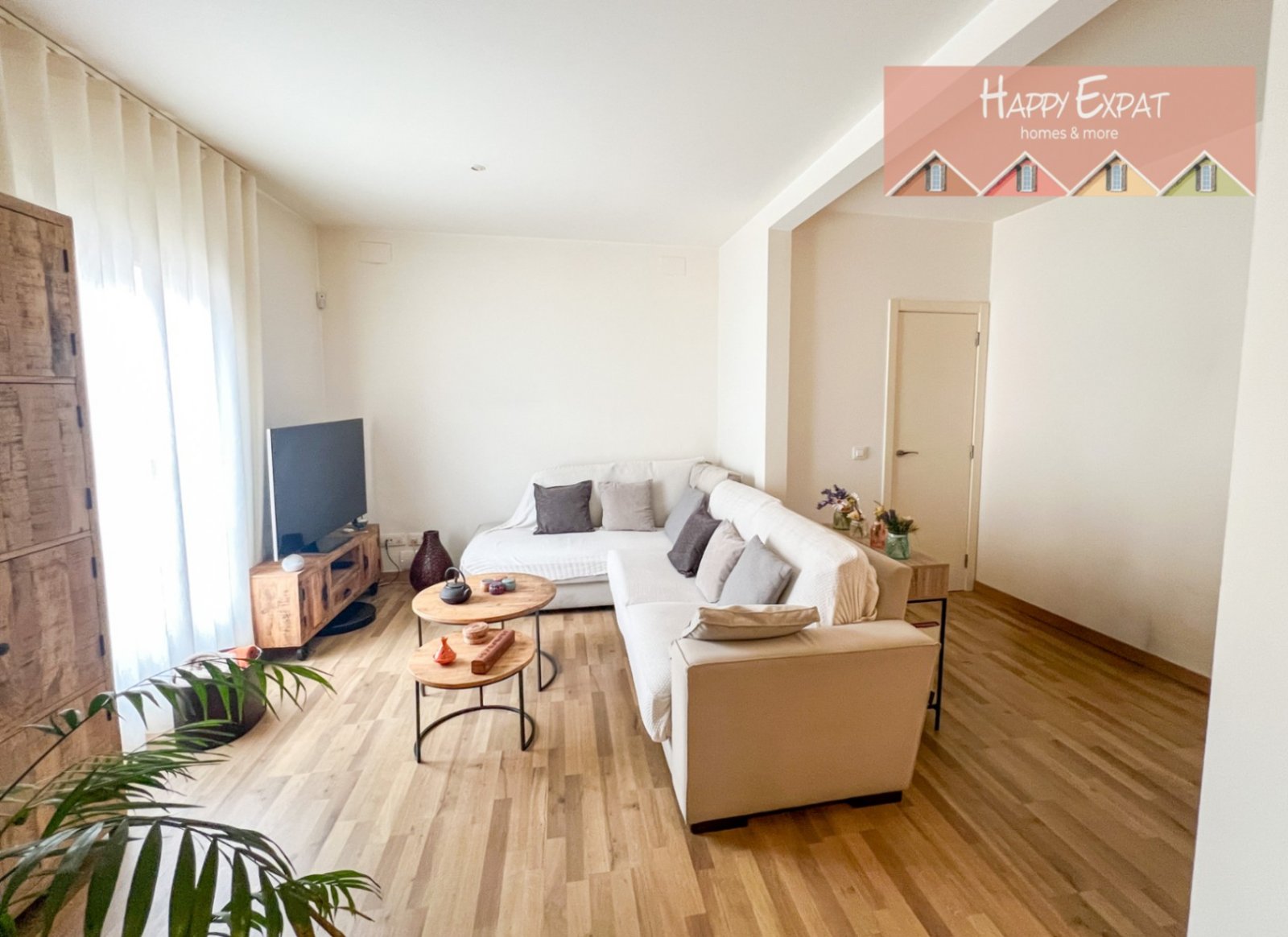 Vilanova i la Geltrú: DACHGESCHOSS-DUPLEX IM HERZEN VON VILANOVA I LA GELTRÚ – MIT PRIVATTERASSE
Entdecken Sie dieses spektakuläre Duplex-Penthouse im Zentrum von Vilan Vilanova i la Geltrú: DACHGESCHOSS-DUPLEX IM HERZEN VON VILANOVA I LA GELTRÚ – MIT PRIVATTERASSE
Entdecken Sie dieses spektakuläre Duplex-Penthouse im Zentrum von Vilan