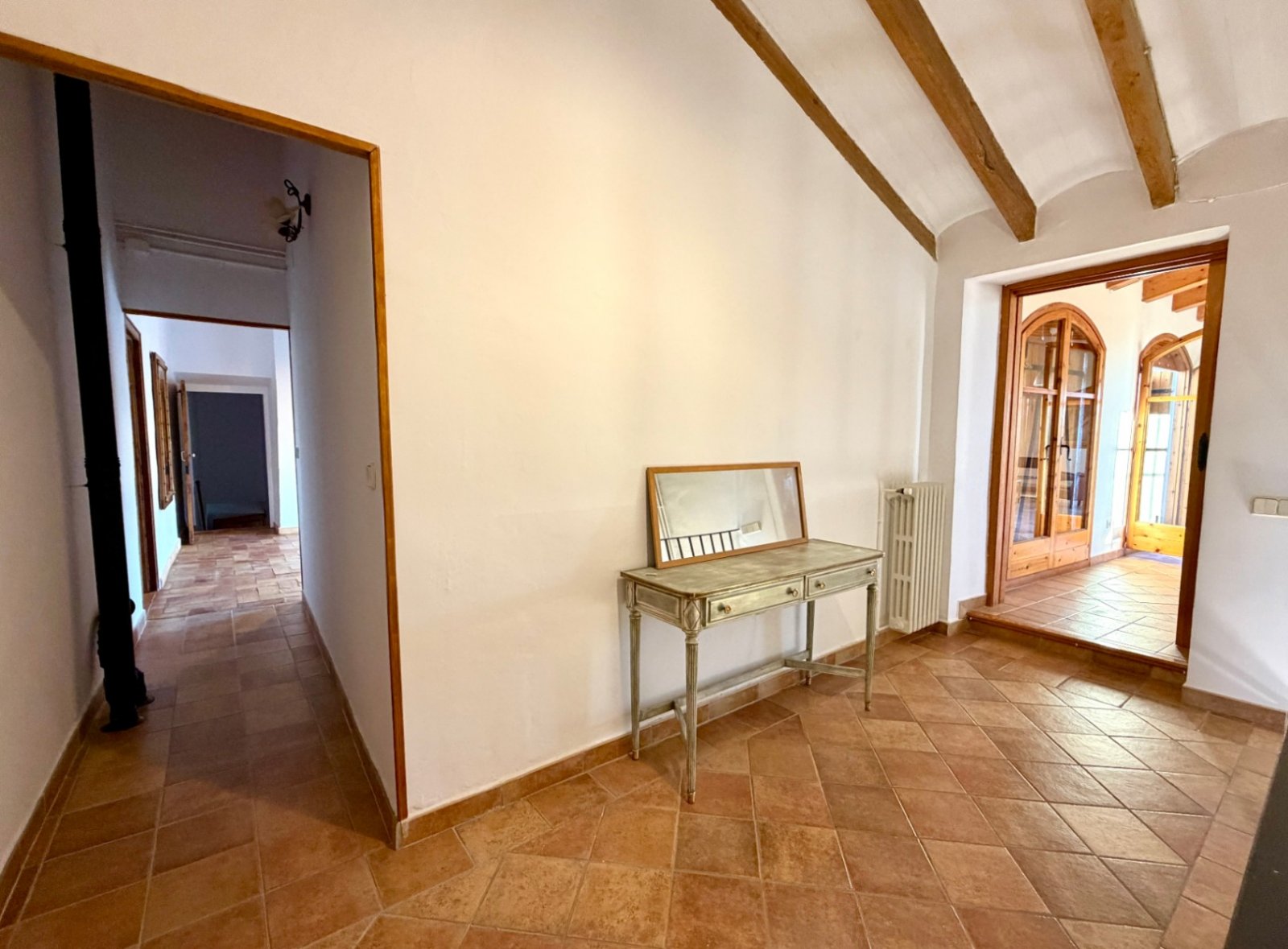 Wunderschön renovierte Masia aus den 1850er Jahren mit Natursteinpool – Langzeitmiete Lage: Landschaft nahe Olèrdola (Region Penedès), 3 km nach V