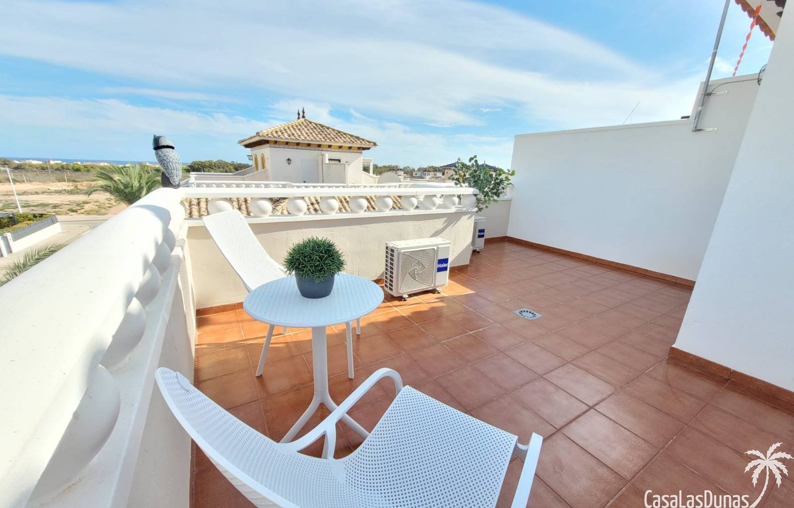 Zu vermieten: Wunderschönes Ferienhaus Casa Mare nur 400 Meter vom Strand entfernt
Willkommen im Casa Mare – Ihrem Traumhaus in La Marina, El Pinet!