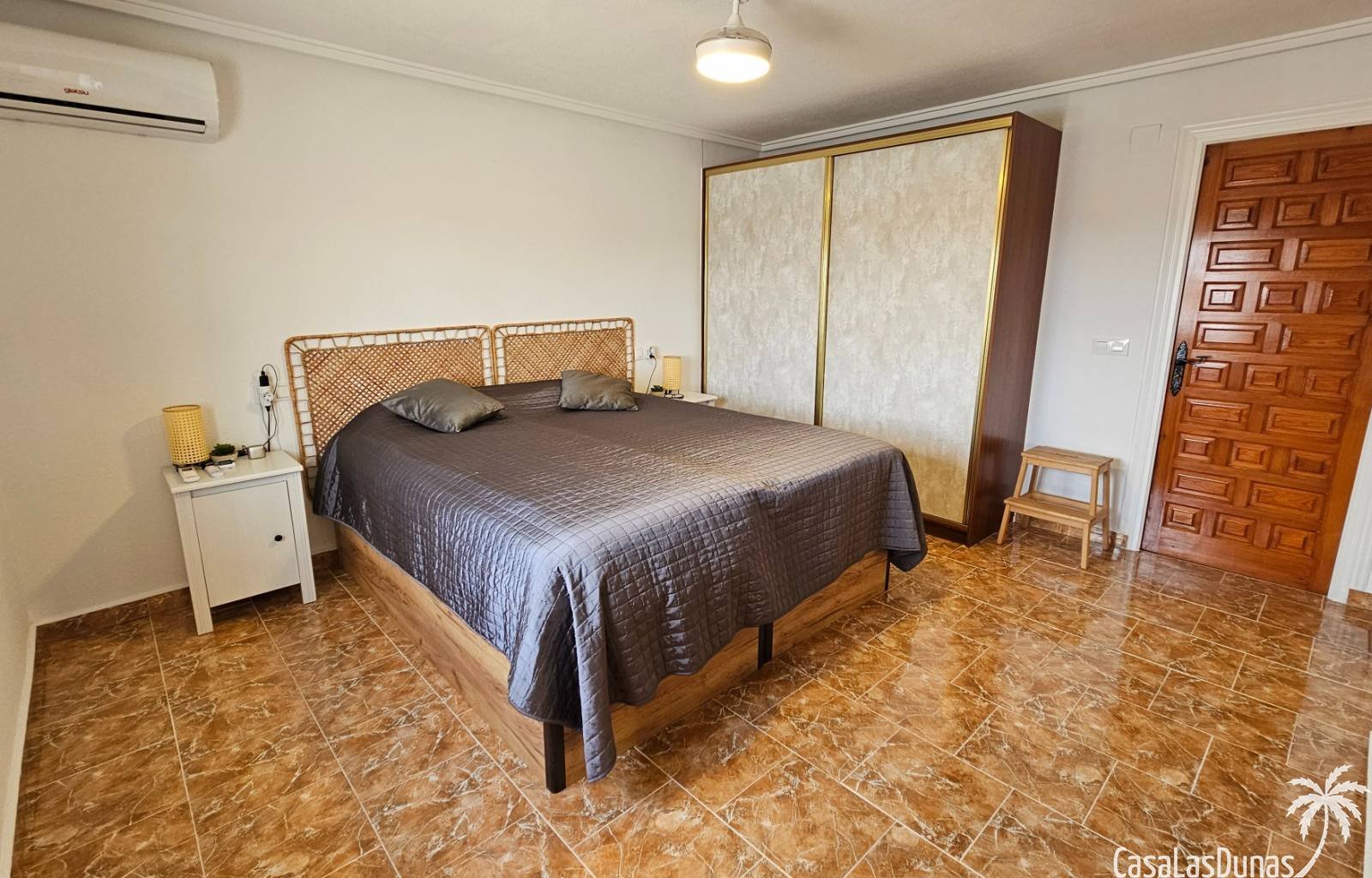 This beautiful, fully renovated home is located on the edge of the La Marina urbanization. The property has been almost completely overhauled over th