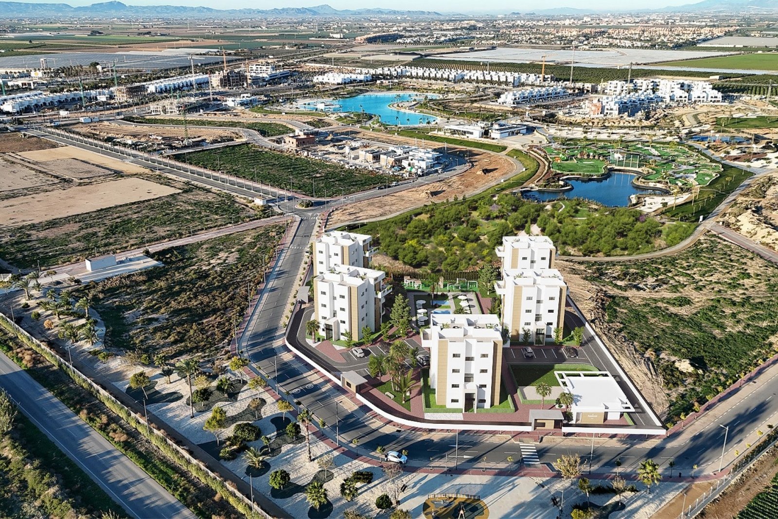 In der charmanten Ortschaft Santa Rosalía gelegen, bietet diese Wohnanlage eine exklusive Auswahl von 13 Immobilien, darunter Wohnungen und Erdgescho
