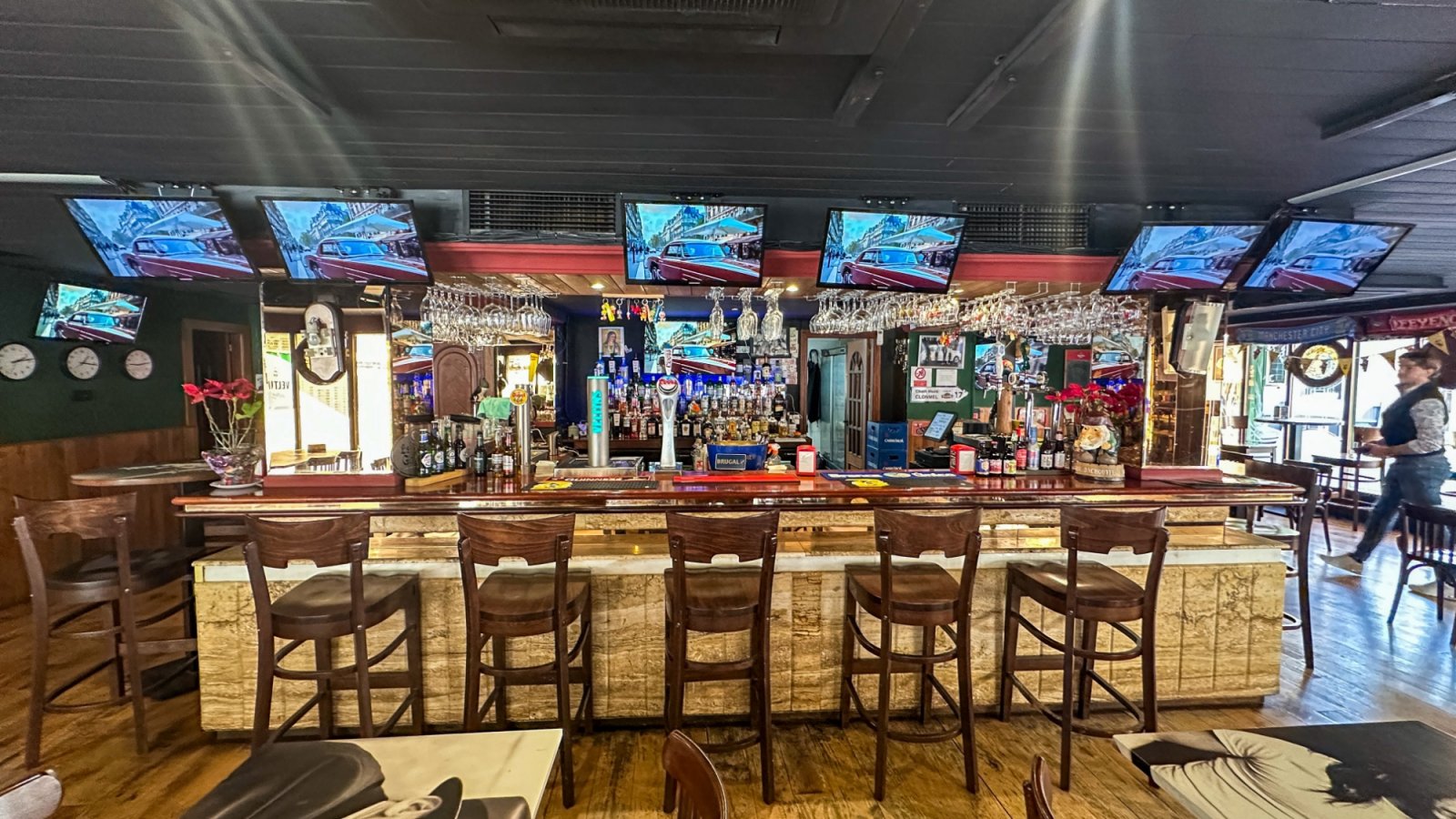 

Eine hervorragende Gelegenheit, eine erstklassig gelegene Bar mit Restaurant nur wenige Schritte vom beliebten Playa del