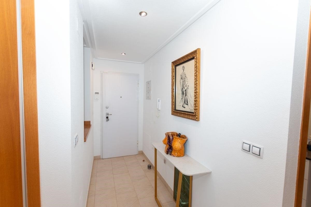 This South-East Facing, Three Bedroom, 2nd Floor Apartment in Los Dolses, Villamartin, is located in a desirable area of the Orihuela Costa, just a