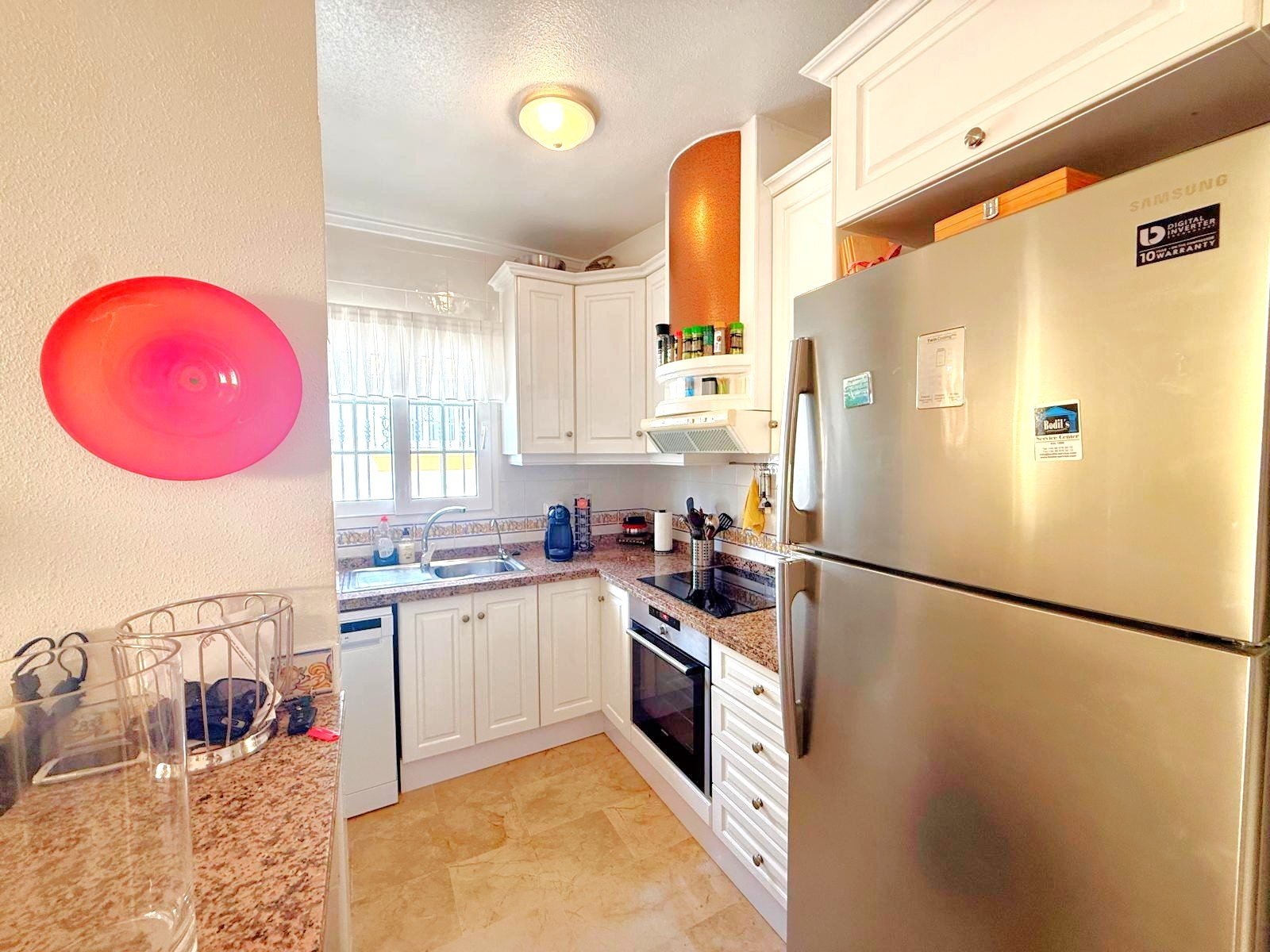 This apartment has lovely views over the communal pool and garden area along with views down to the sea from its south facing balcony and roof terra
