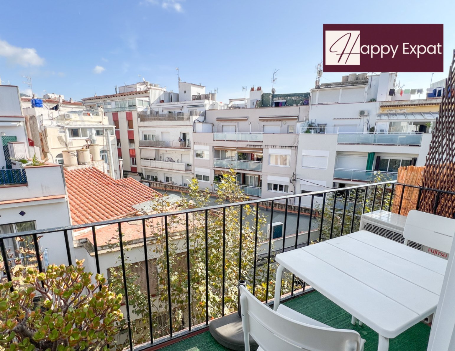 Charmante renovierte Wohnung zum Verkauf im Herzen von Sitges Schöne Wohnung zum Verkauf im Zentrum von Sitges, gelegen in einem Gebäude mit nur w