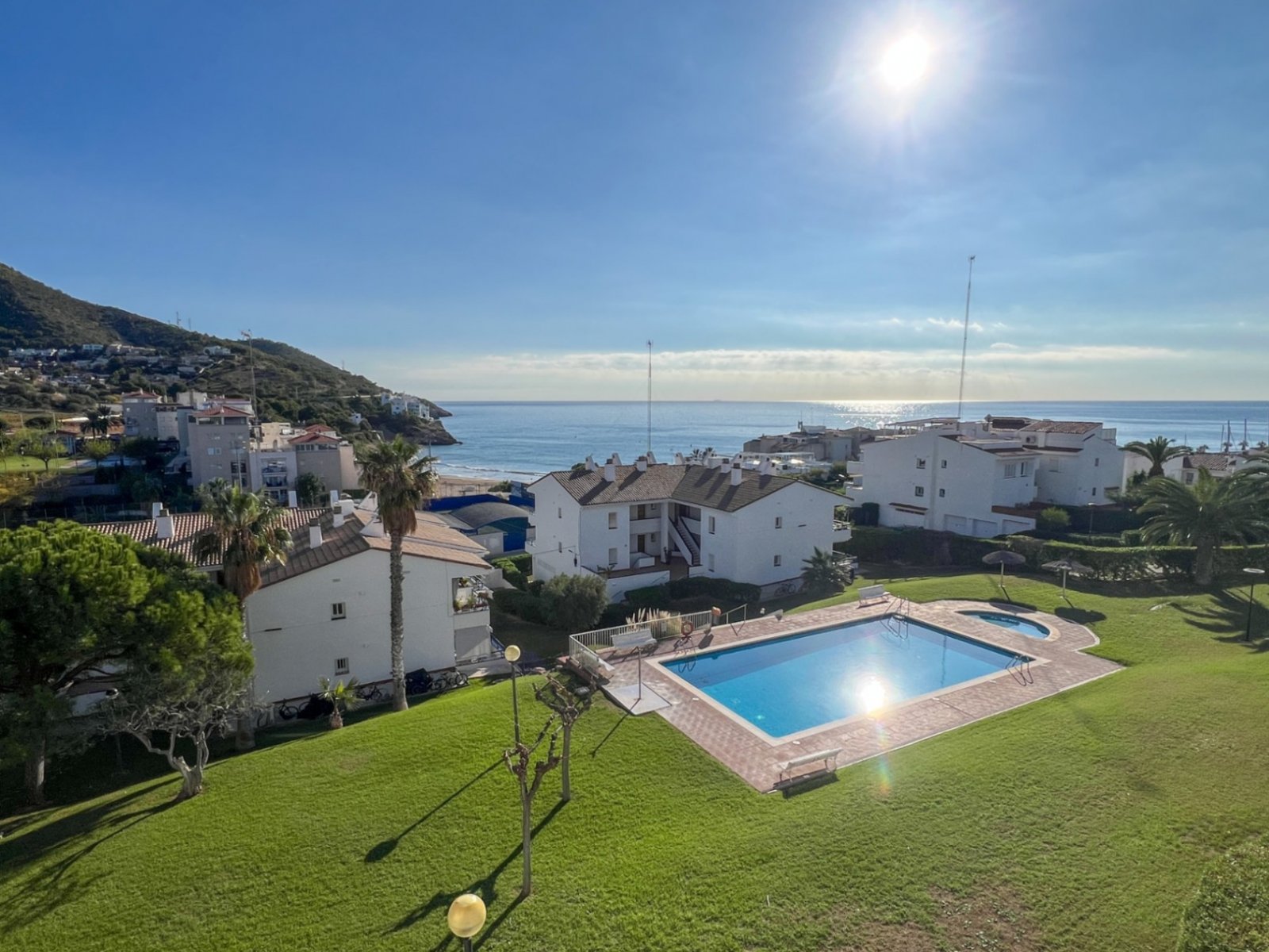 Wohnung direkt am Aiguadolç Strand, mit 3 Schlafzimmern und 2 Badezimmern. Jeder, der zum ersten Mal hereinkommt, ist sprachlos über die atemberau