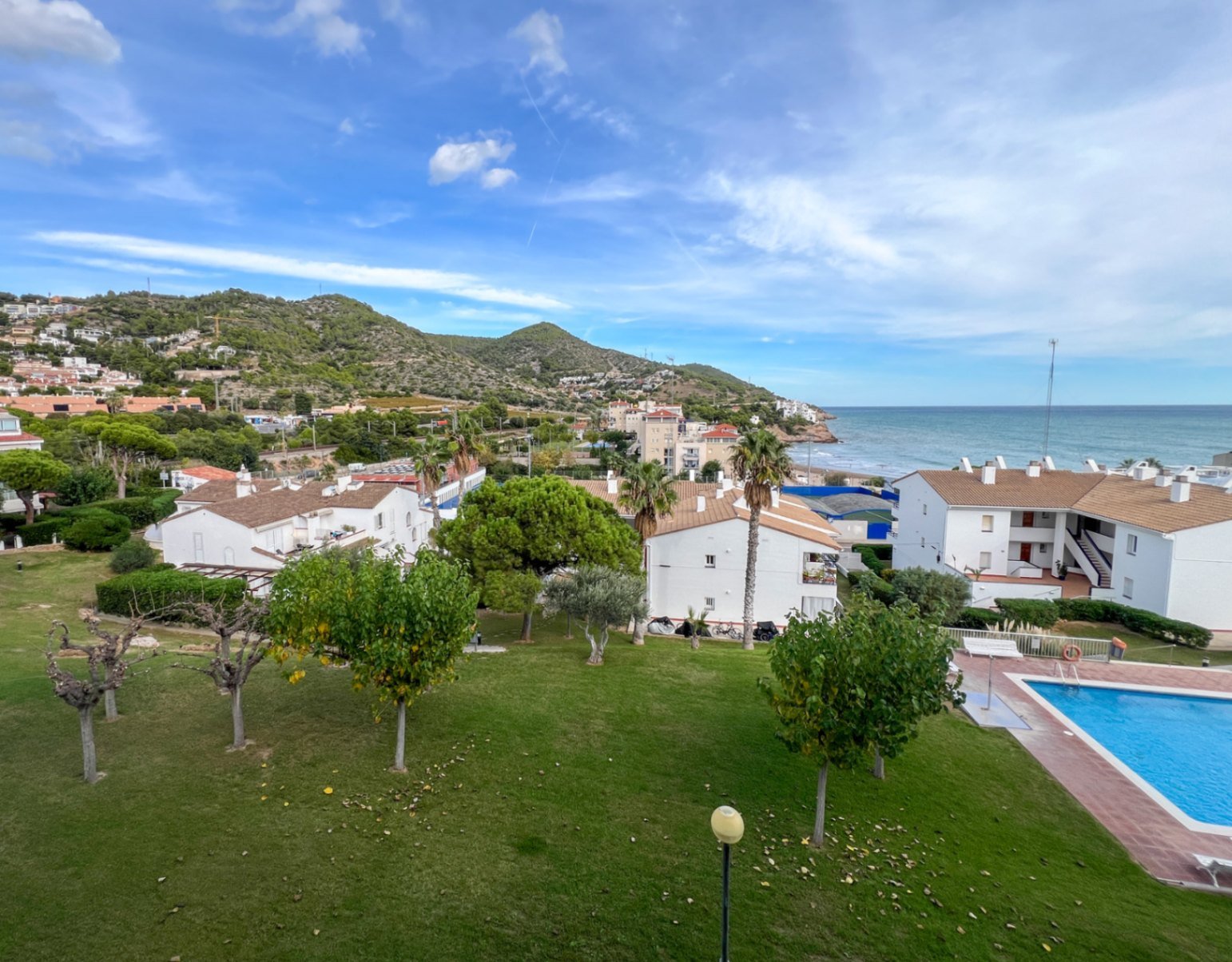 Wohnung direkt am Aiguadolç Strand, mit 3 Schlafzimmern und 2 Badezimmern. Jeder, der zum ersten Mal hereinkommt, ist sprachlos über die atemberau
