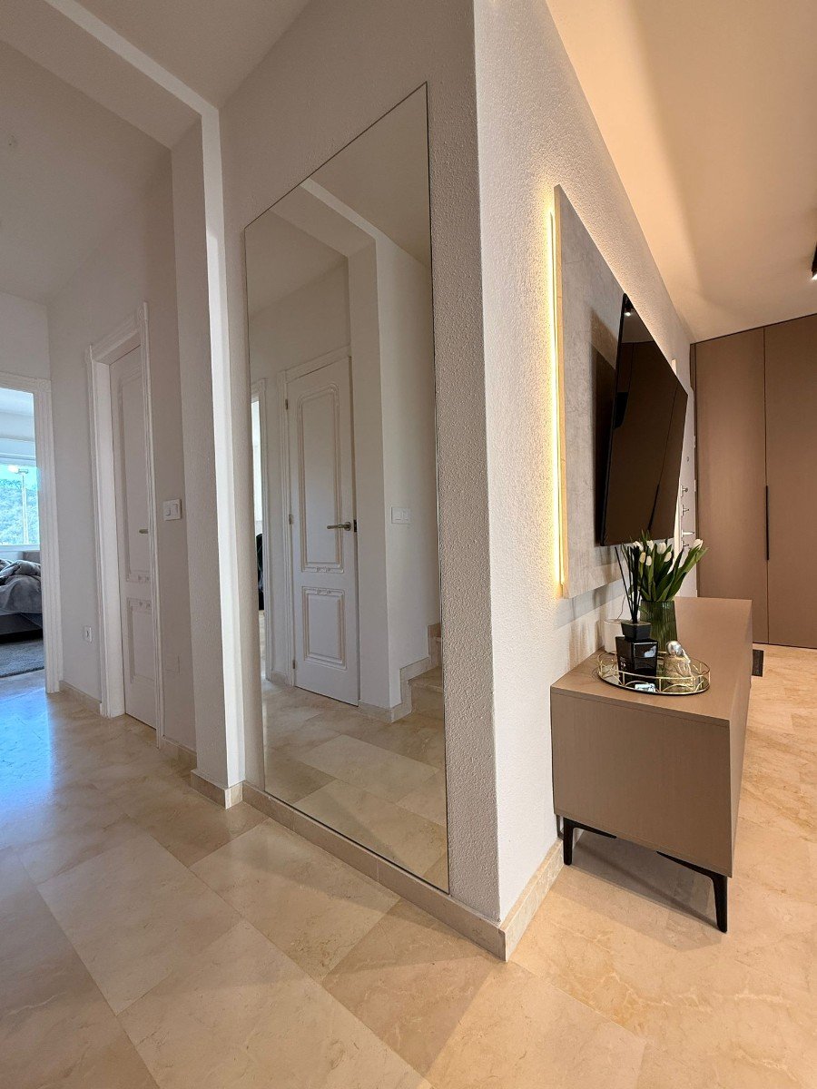   This beautifully renovated and fully furnished 138m² apartment offers spacious, modern living with high-quality finishes throughout. Designed for co