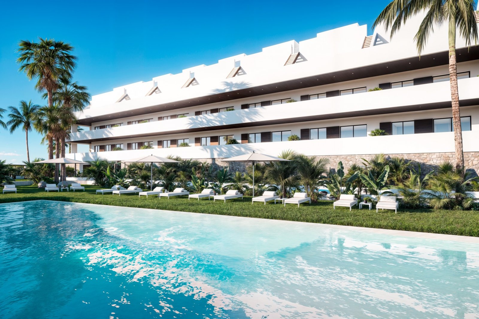 In der prestigeträchtigen Gegend von Golf Bahía gelegen, bietet dieser Wohnkomplex eine Auswahl von 60 Immobilien, darunter Apartments und Penthäuser