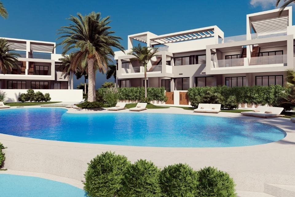  In der charmanten Stadt Torrevieja gelegen, bietet dieser Wohnkomplex eine Vielzahl von Wohnmöglichkeiten, die unterschiedlichen Bedürfnissen gerecht