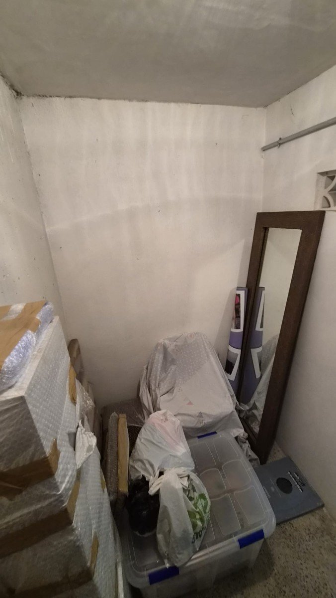 Spektakuläre Luxuswohnung mit 4 Schlafzimmern, die in 3 geräumige Schlafzimmer mit Ankleidezimmern umgewandelt wurden.

Di