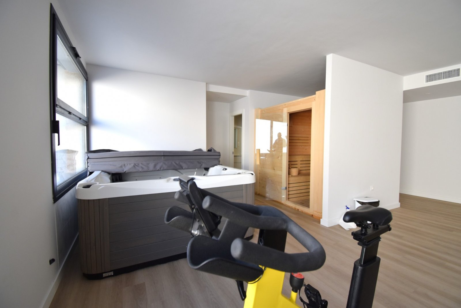 This South Facing, Three Bedroom, 2nd Floor Apartment in Playa Flamenca is located in a highly sought-after area of the Orihuela Costa, close to a w