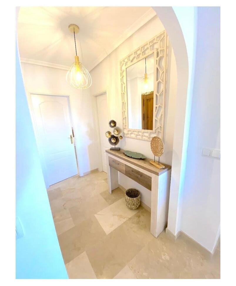 SOUTH-FACING 2 BEDROOM, 2 BATHROOM APARTMENT WITH PARKING & COMMUNAL POOL – PLAYA FLAMENCA
We are delighted to present this spacious t