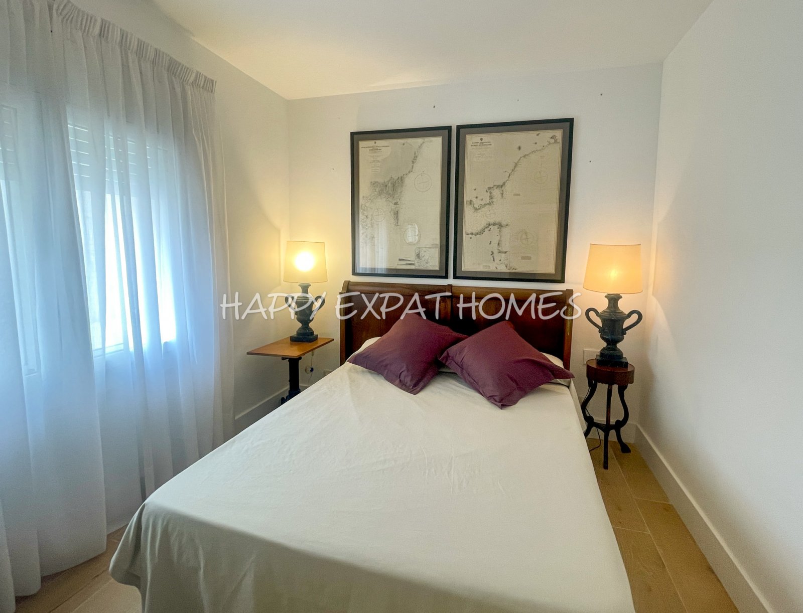 Fantastische Wohnung im Herzen von Sitges mit den besten Meerblicken. Vom Balkon aus kann man buchstäblich die Wellen des Meeres und die Glocken d