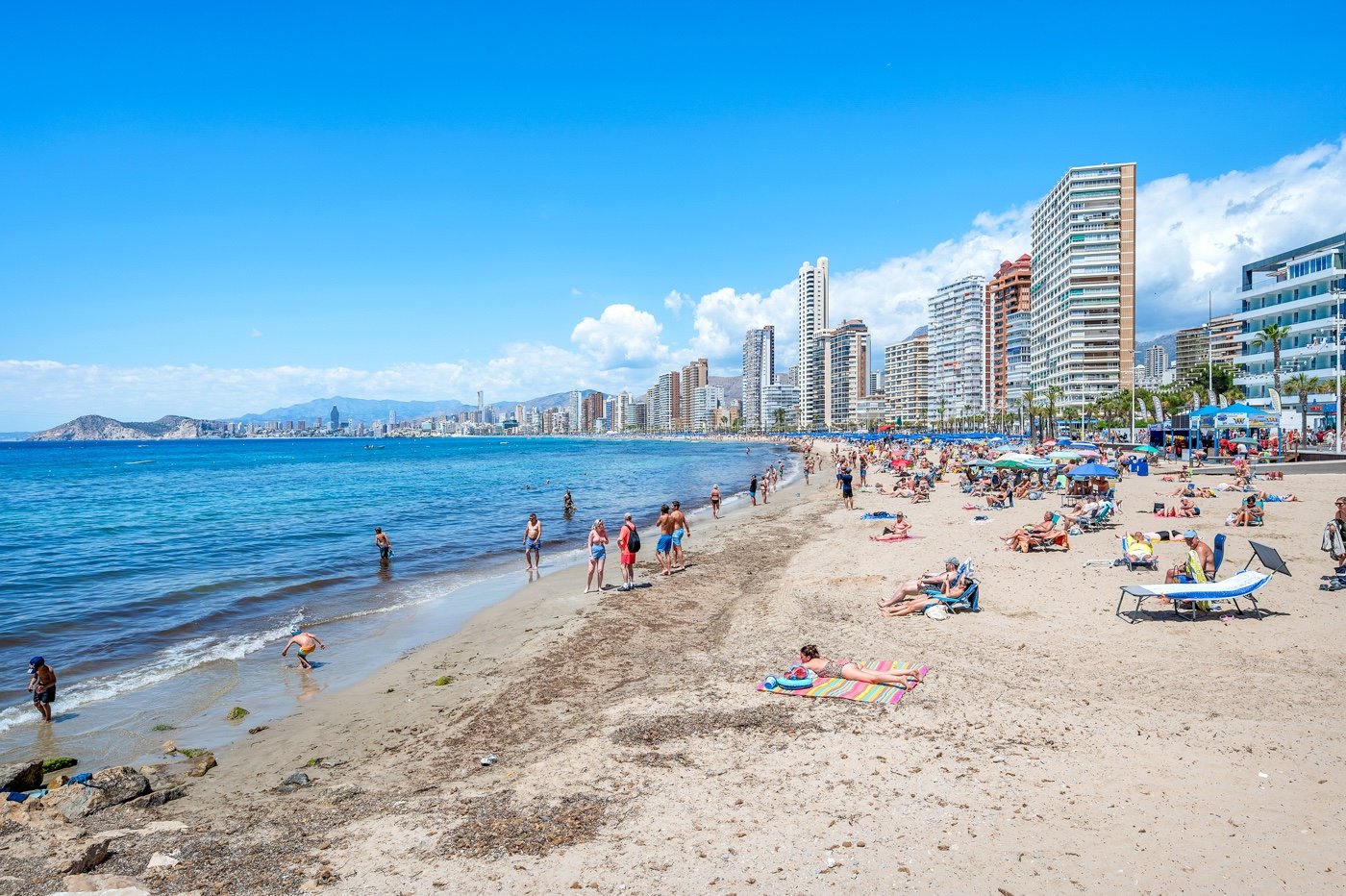   We present a&amp;nbsp;rare opportunity&amp;nbsp;in one of&amp;nbsp;Benidorm’s most privileged locations: right next to the iconic&amp;nbsp;Hotel Lid