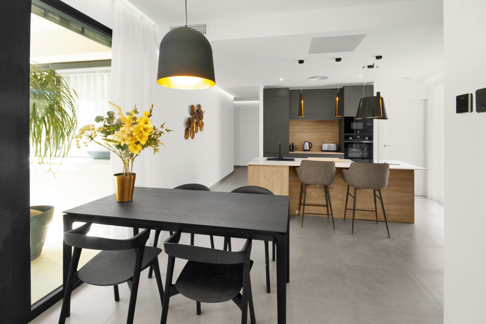 Im prestigeträchtigen Altaona Golf & Country Village gelegen, bietet dieses Ensemble von 33 unabhängigen Häusern eine exklusive und ruhige Umgebu