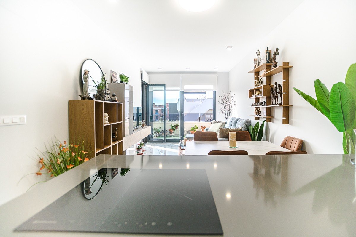 Modernes Penthouse mit riesigem Solarium in Orihuela Costa zu verkaufen Entdecken Sie dieses atemberaubende, nahezu neue Penthouse im Herzen von Ori