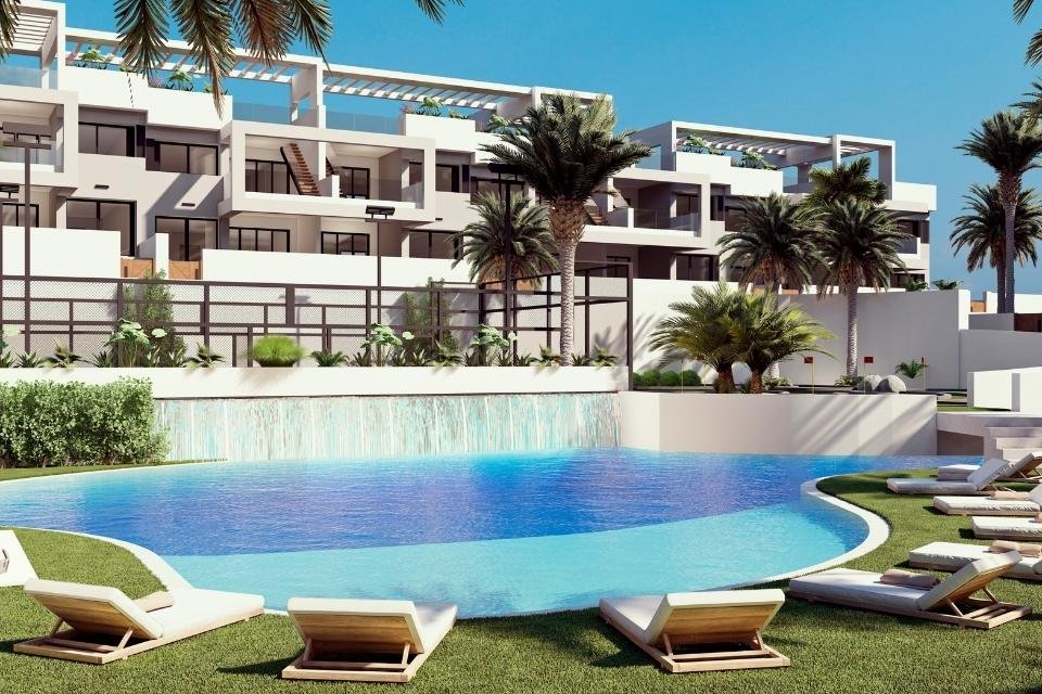 Torrevieja:  In der charmanten Stadt Torrevieja gelegen, bietet dieser Wohnkomplex eine Vielzahl von Wohnmöglichkeiten, die unterschiedlichen Bedürfnissen gerecht 