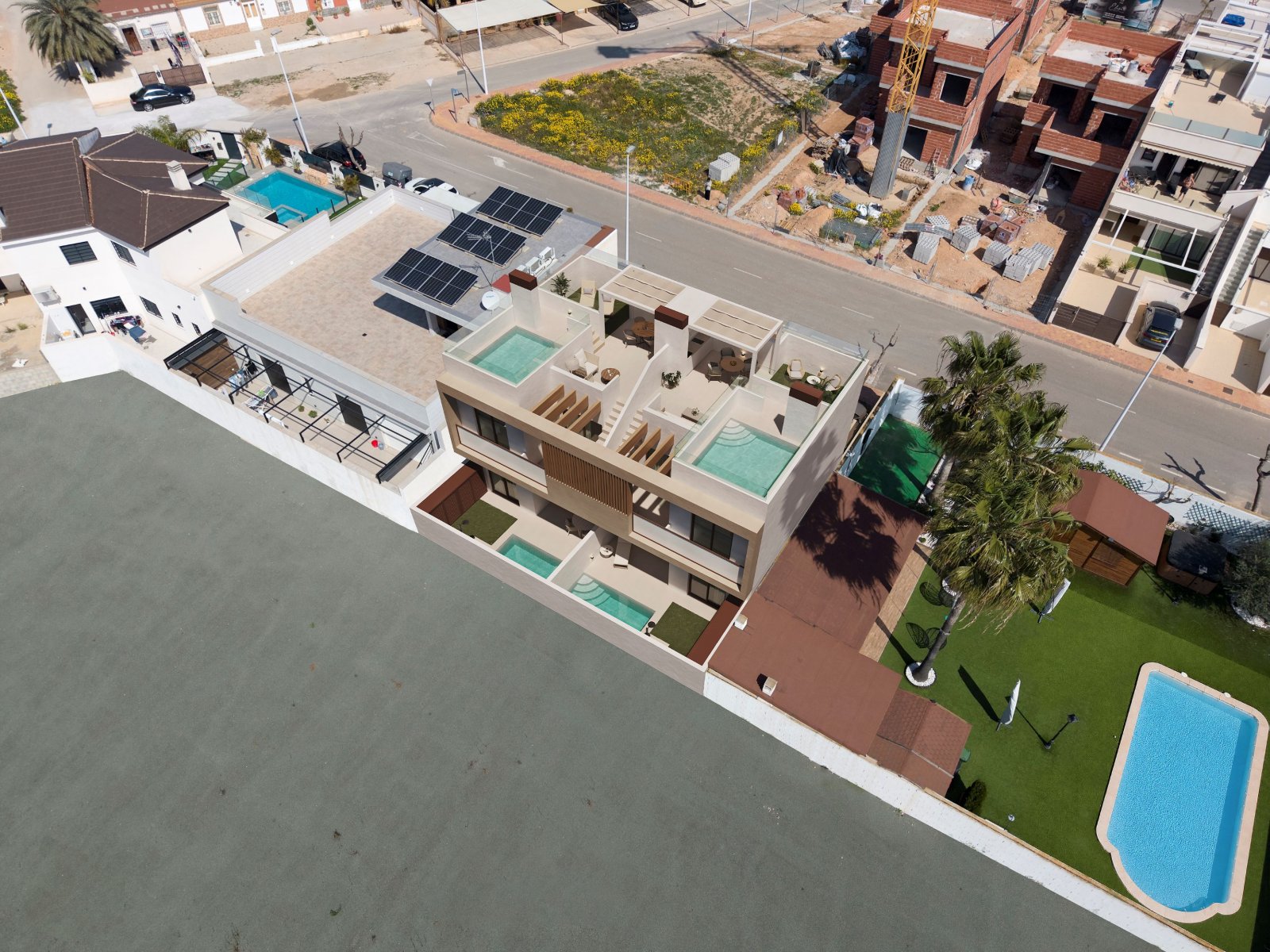 SAN PEDRO DEL PINATARSan Pedro del Pinatar, en la región de Murcia, es conocido por su parque natural, las Salinas y Arenales de San Pedro. Este dest