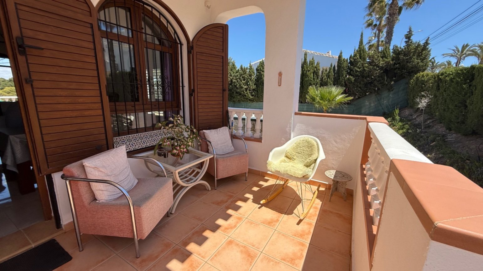 Charmantes Einfamilienhaus in Orihuela CostaDieses atemberaubende Einfamilienhaus in der malerischen Stadt Orihuela, Alicante, bietet ein außergewöhn