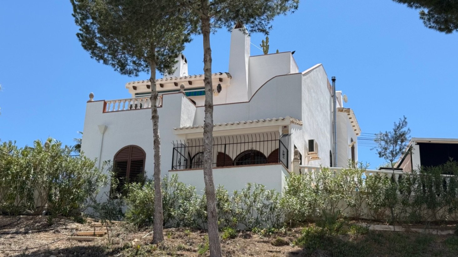 Charmantes Einfamilienhaus in Orihuela CostaDieses atemberaubende Einfamilienhaus in der malerischen Stadt Orihuela, Alicante, bietet ein außergewöhn