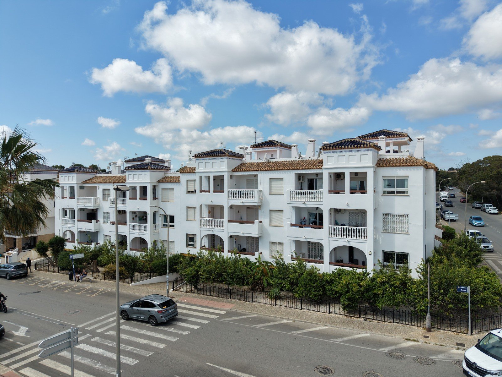 Orihuela Costa:   This East Facing, Two Bedroom, Second Floor Apartment in Villamartin is located in a superb position on the Orihuela Costa, just ten metres from the 