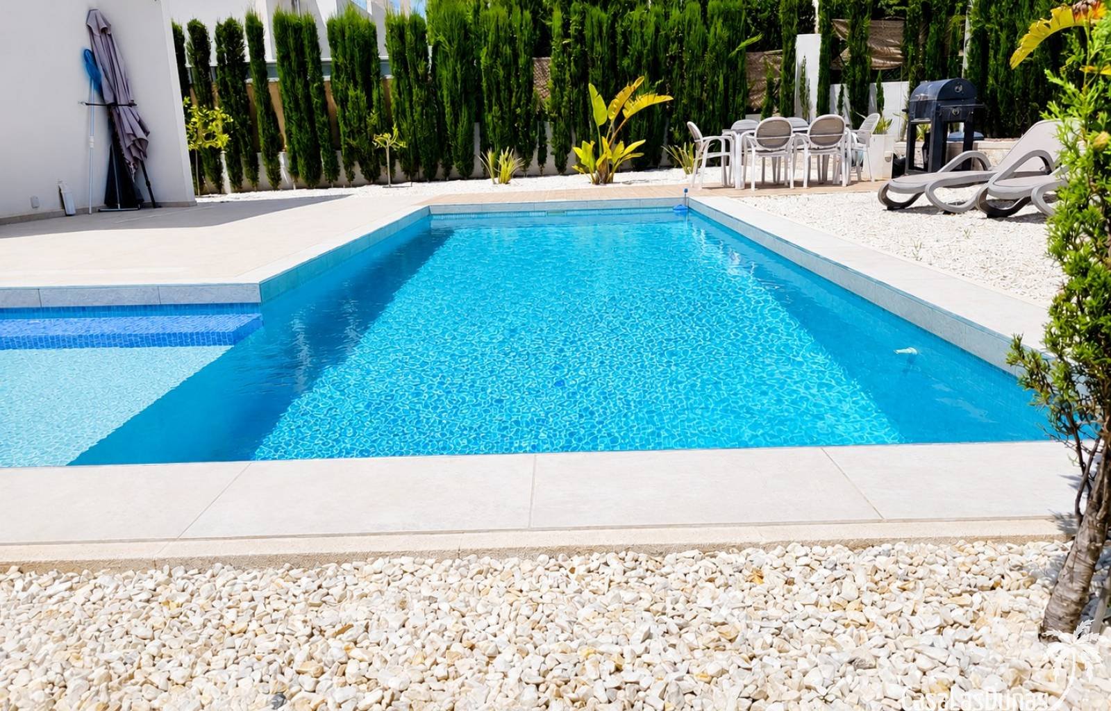 Langzeitaufenthalt an der Costa Blanca
La Perla Blanca kann saisonal gemietet werden und eignet sich daher perfekt für einen längeren Aufenthalt an