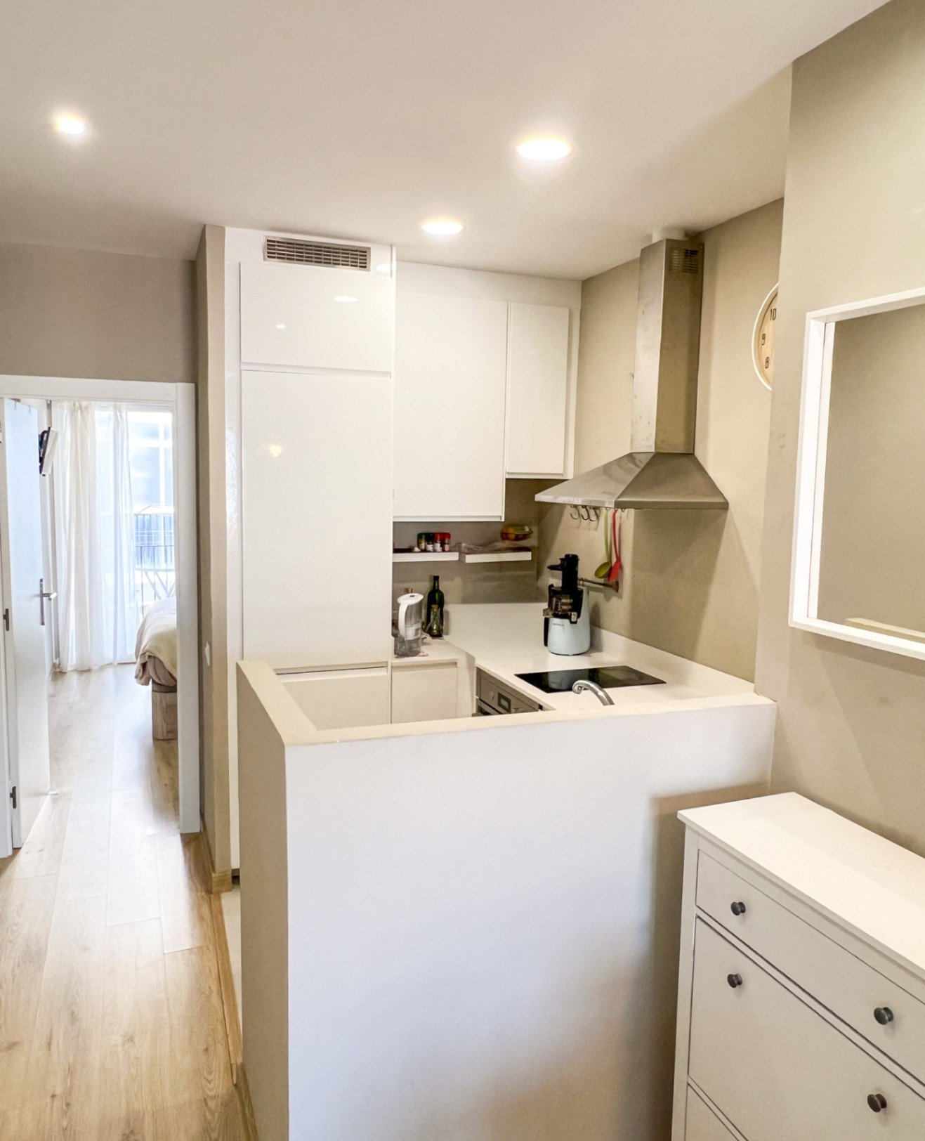 Charmante renovierte Wohnung zum Verkauf im Herzen von Sitges Schöne Wohnung zum Verkauf im Zentrum von Sitges, gelegen in einem Gebäude mit nur w
