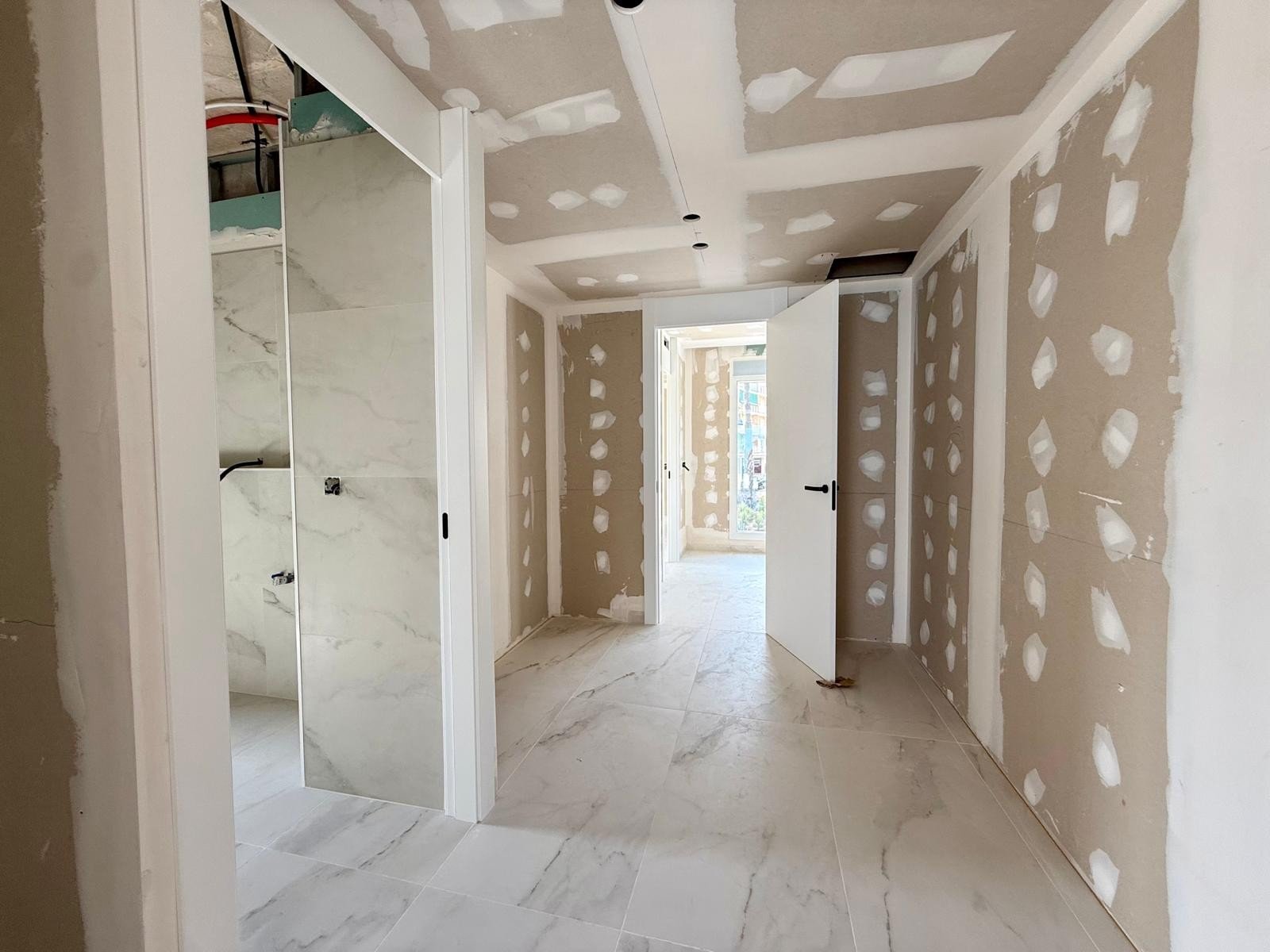 First line luxury villa under construction in Punta Prima
The first line plot of 1100 m2 with superb views over the Mediterranean sea 
