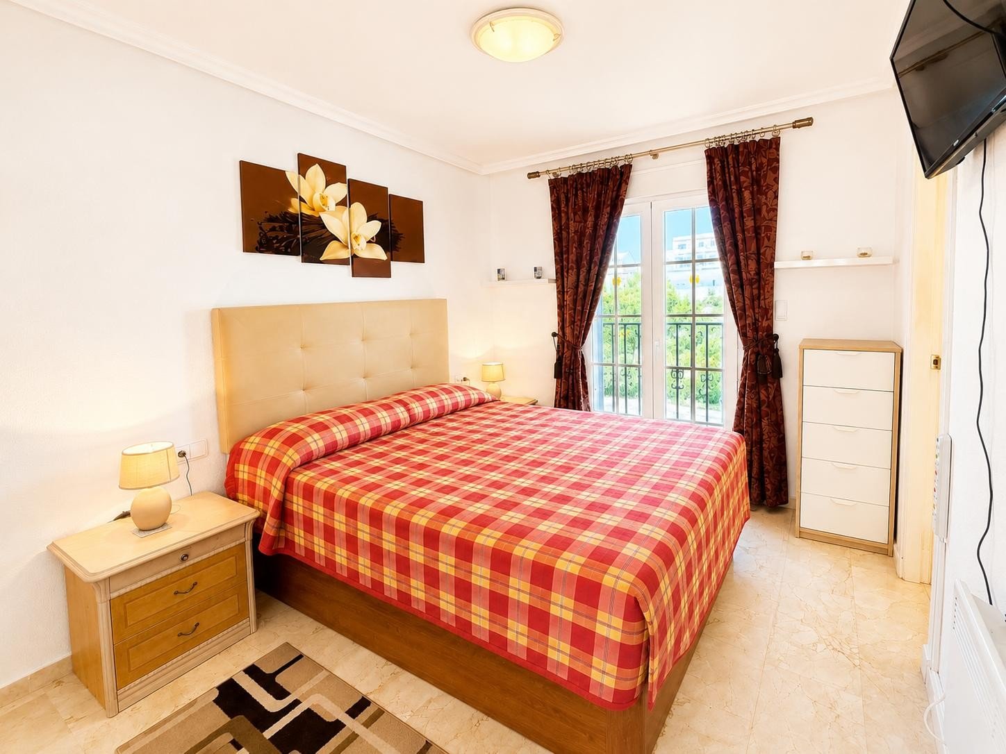   Welcome to this beautifully presented 2-bedroom, 2-bathroom first floor apartment, ideally situated in the highly desirable area of Los Dolses, perf