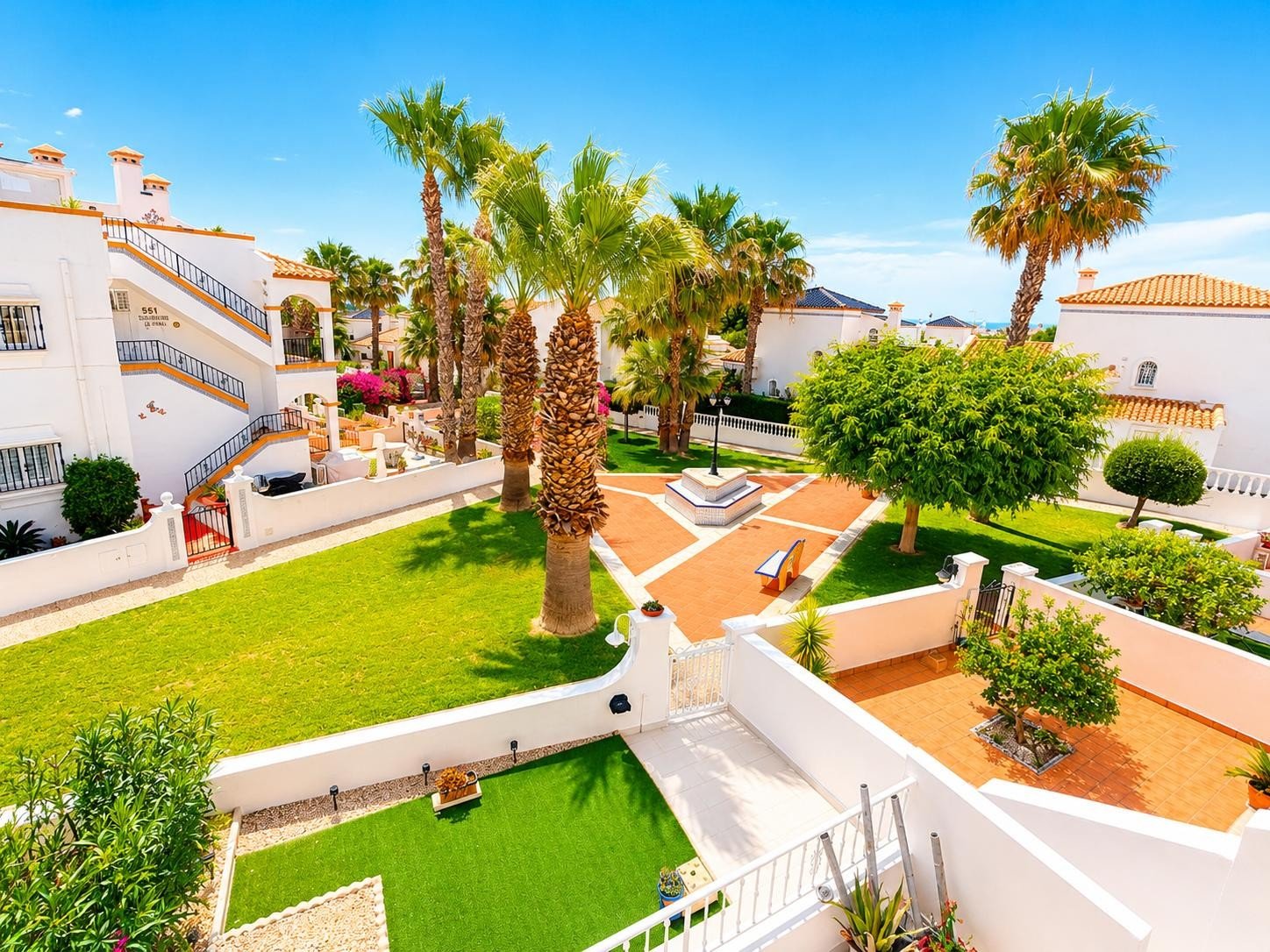   Welcome to this beautifully presented 2-bedroom, 2-bathroom first floor apartment, ideally situated in the highly desirable area of Los Dolses, perf