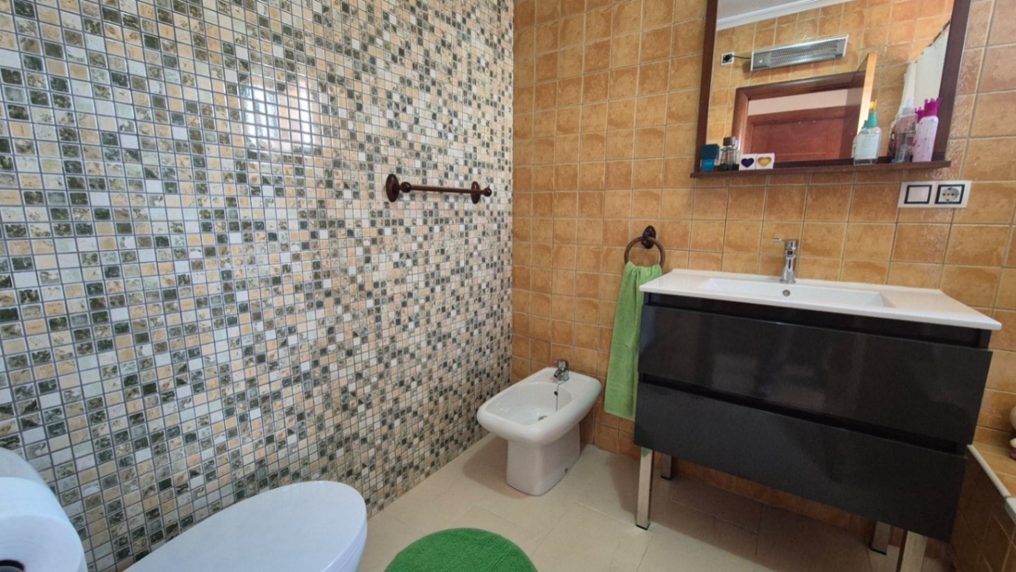 Charmante 2-Schlafzimmer-Villa in Aguas Nuevas, Sektor 25 - Torrevieja

Diese reizende, nach Südosten ausgerichtete, unabh