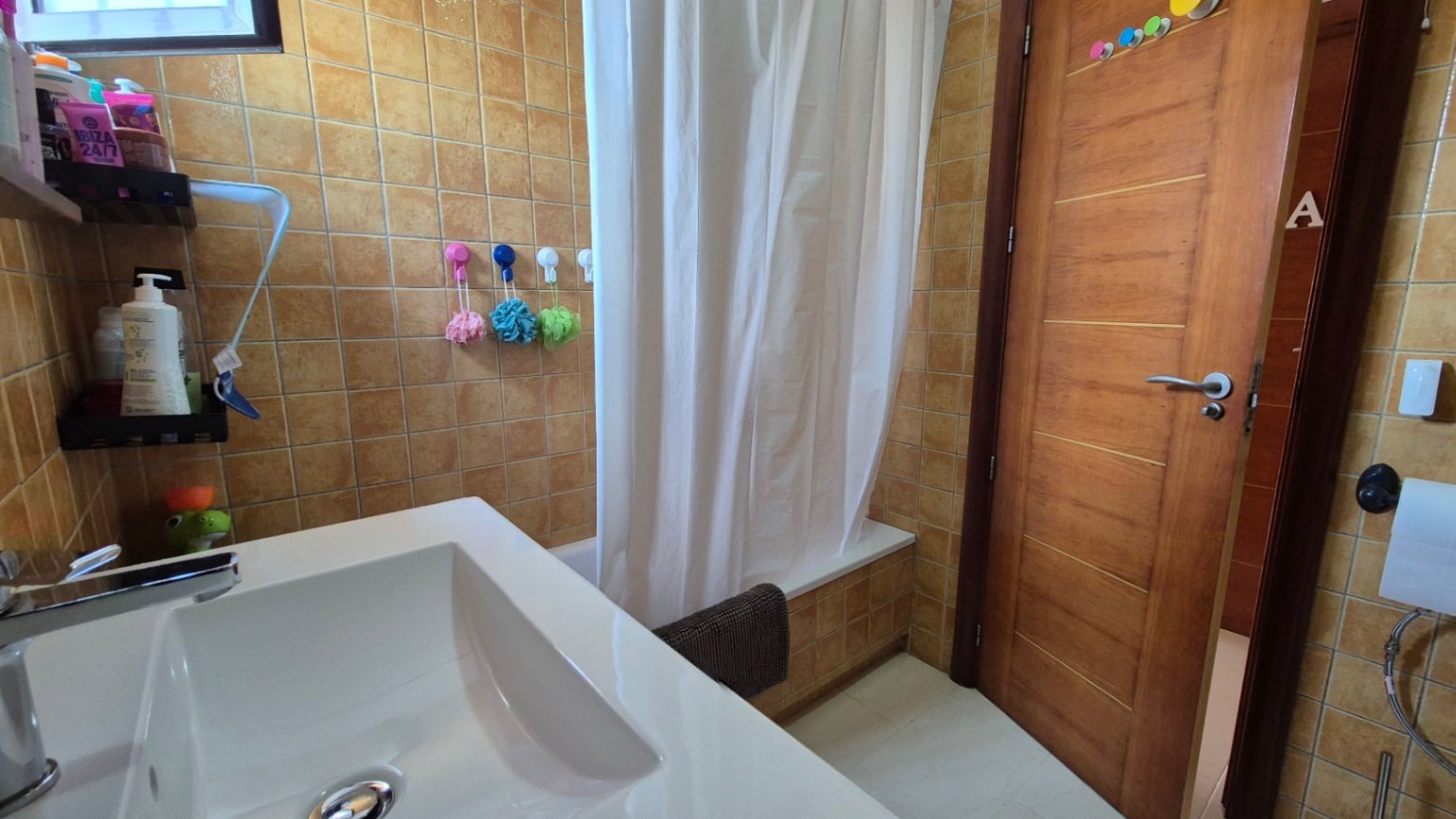 Charmante 2-Schlafzimmer-Villa in Aguas Nuevas, Sektor 25 - Torrevieja

Diese reizende, nach Südosten ausgerichtete, unabh