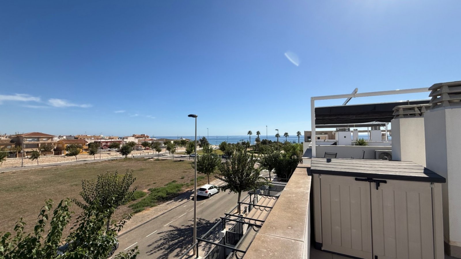Espacioso Ático en Pilar de la HoradadaDescubra este encantador ático ubicado en la playa de higuericas, una de las zonas más acogedoras de Pilar de