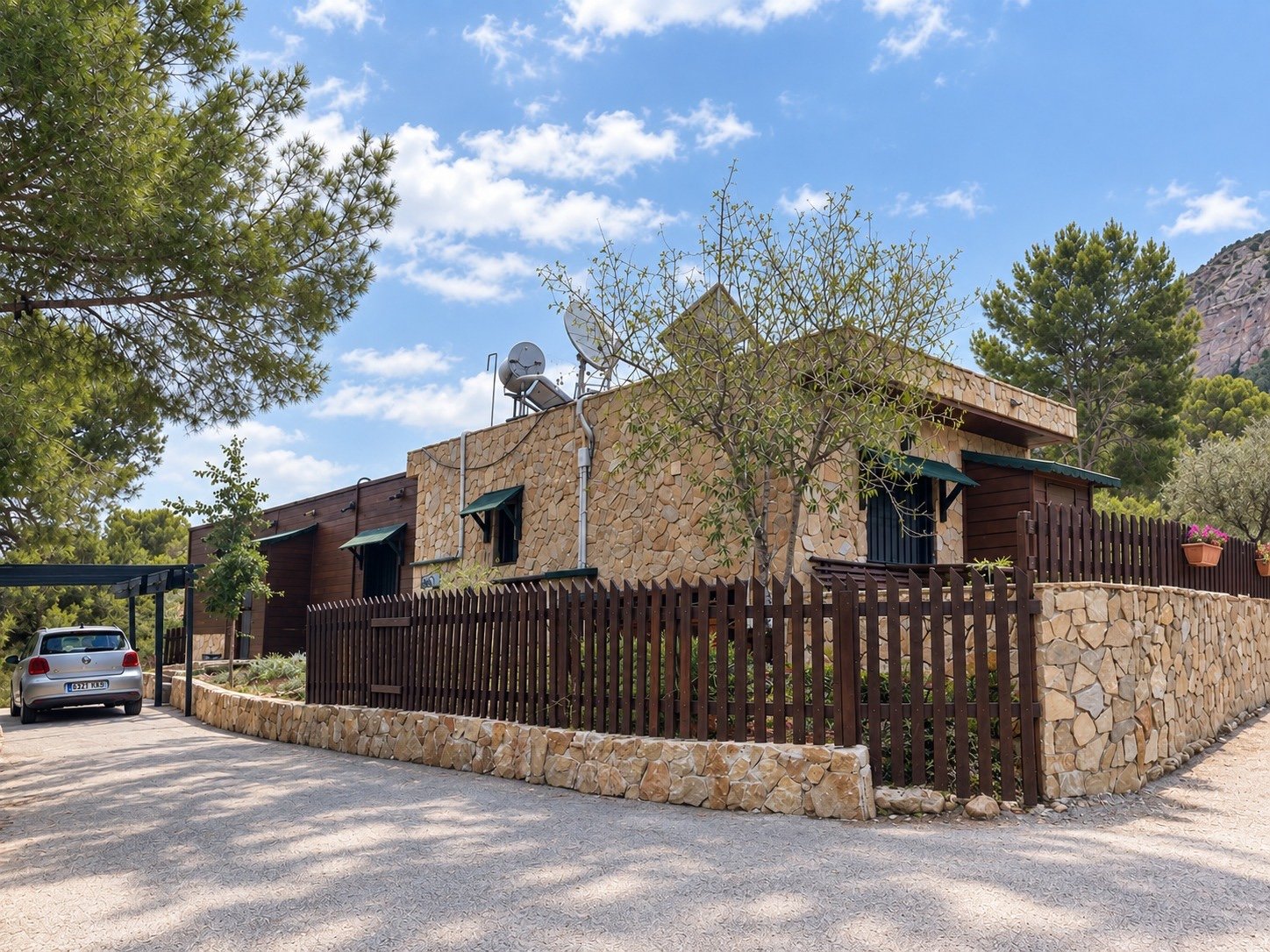 Murcia:  Willkommen im Glücklichen Wohnen in MurciaErleben Sie den Charme des Landlebens in diesem prächtigen Landhaus, das in der lebendigen Gegend Costa Bla 